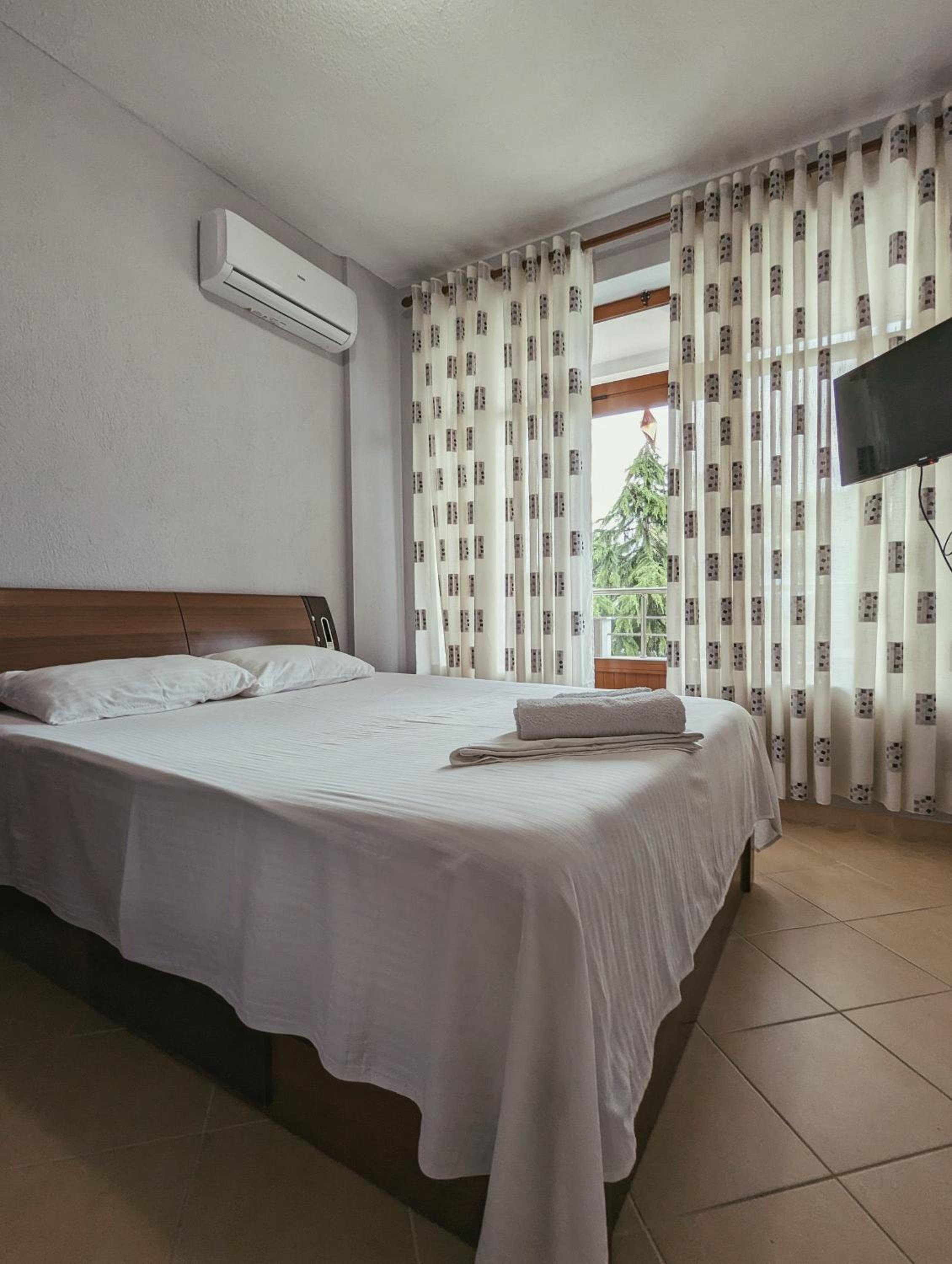 Double Room with Lake View