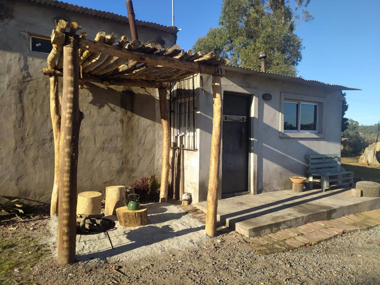 One-Bedroom House photo 3