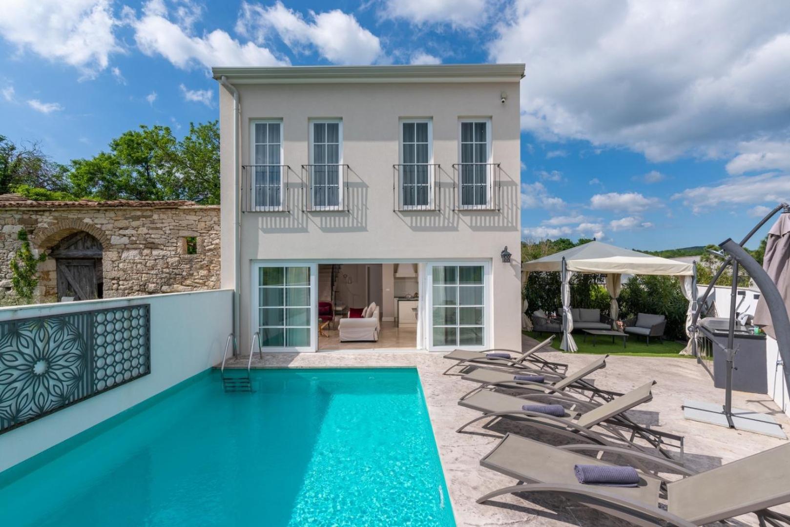 Villa with Private Pool photo 3