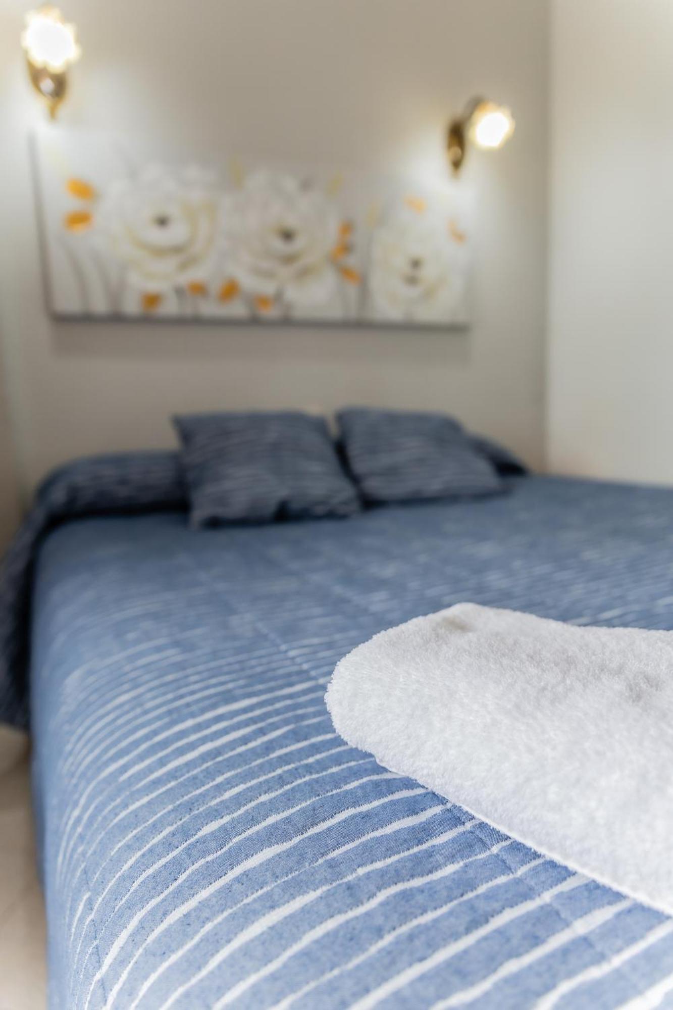 Double or Twin Room - Photo 19