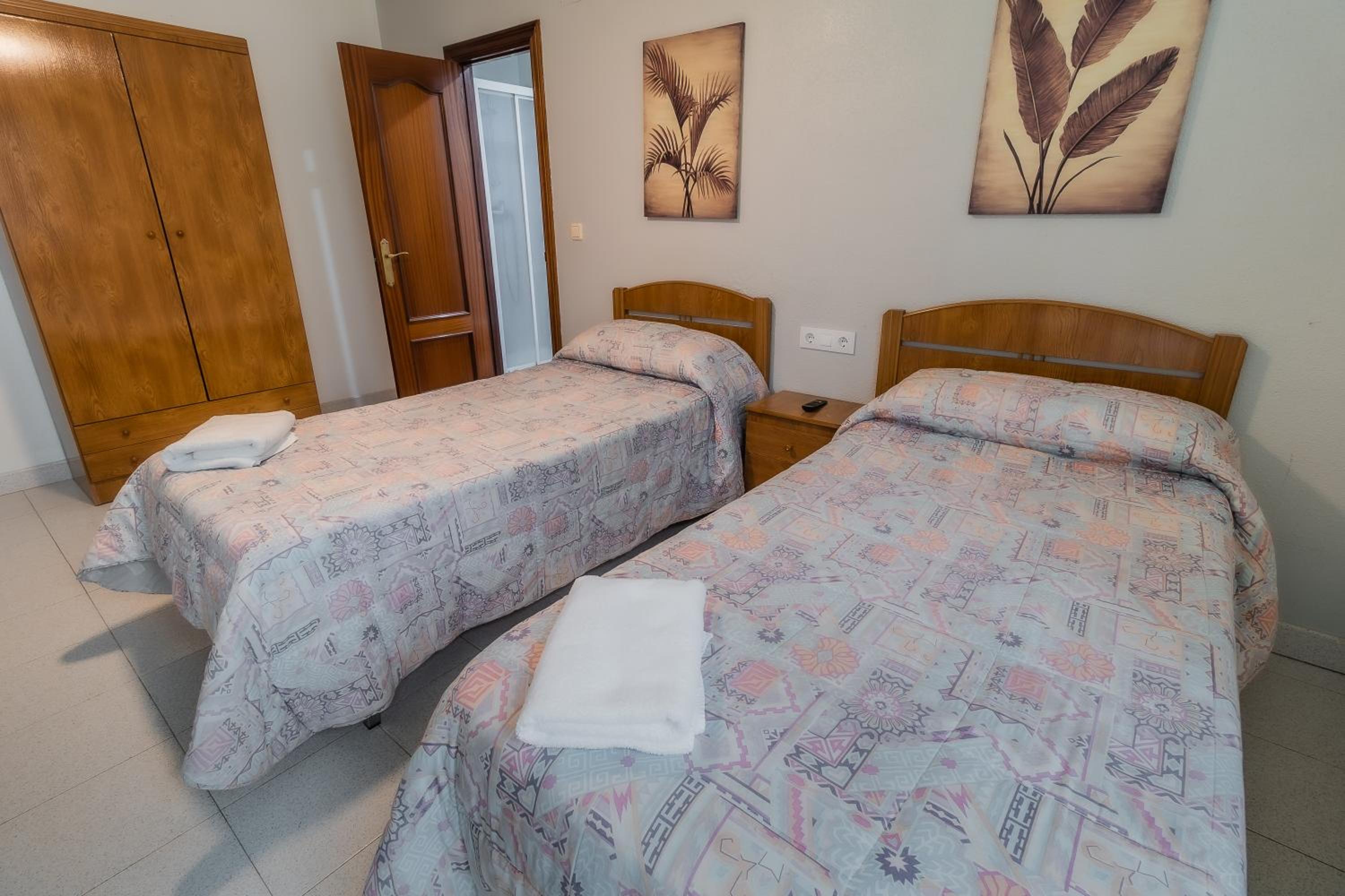 Double or Twin Room - Photo 12