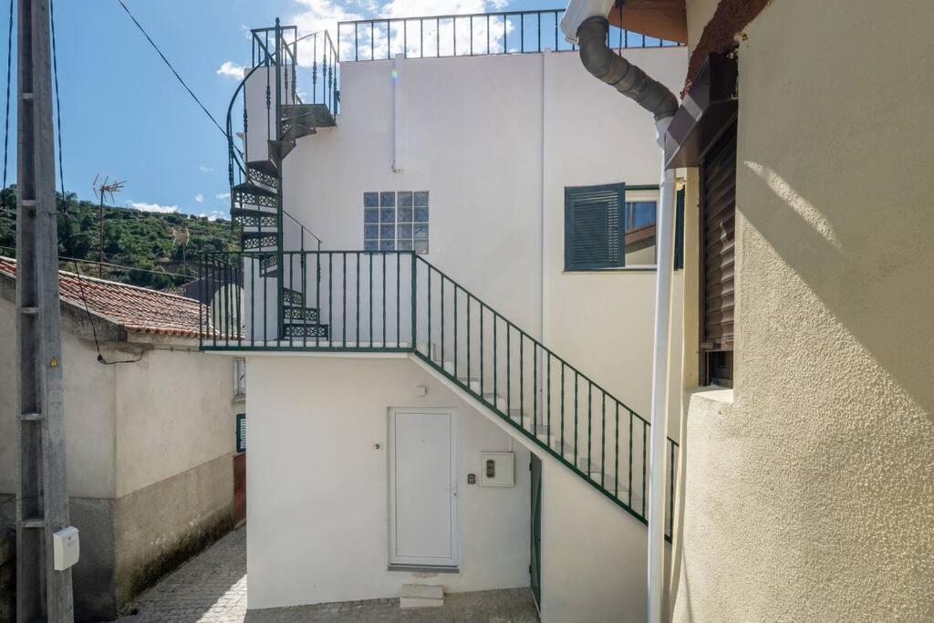 Two-Bedroom Deluxe Apartment with Balcony photo 2