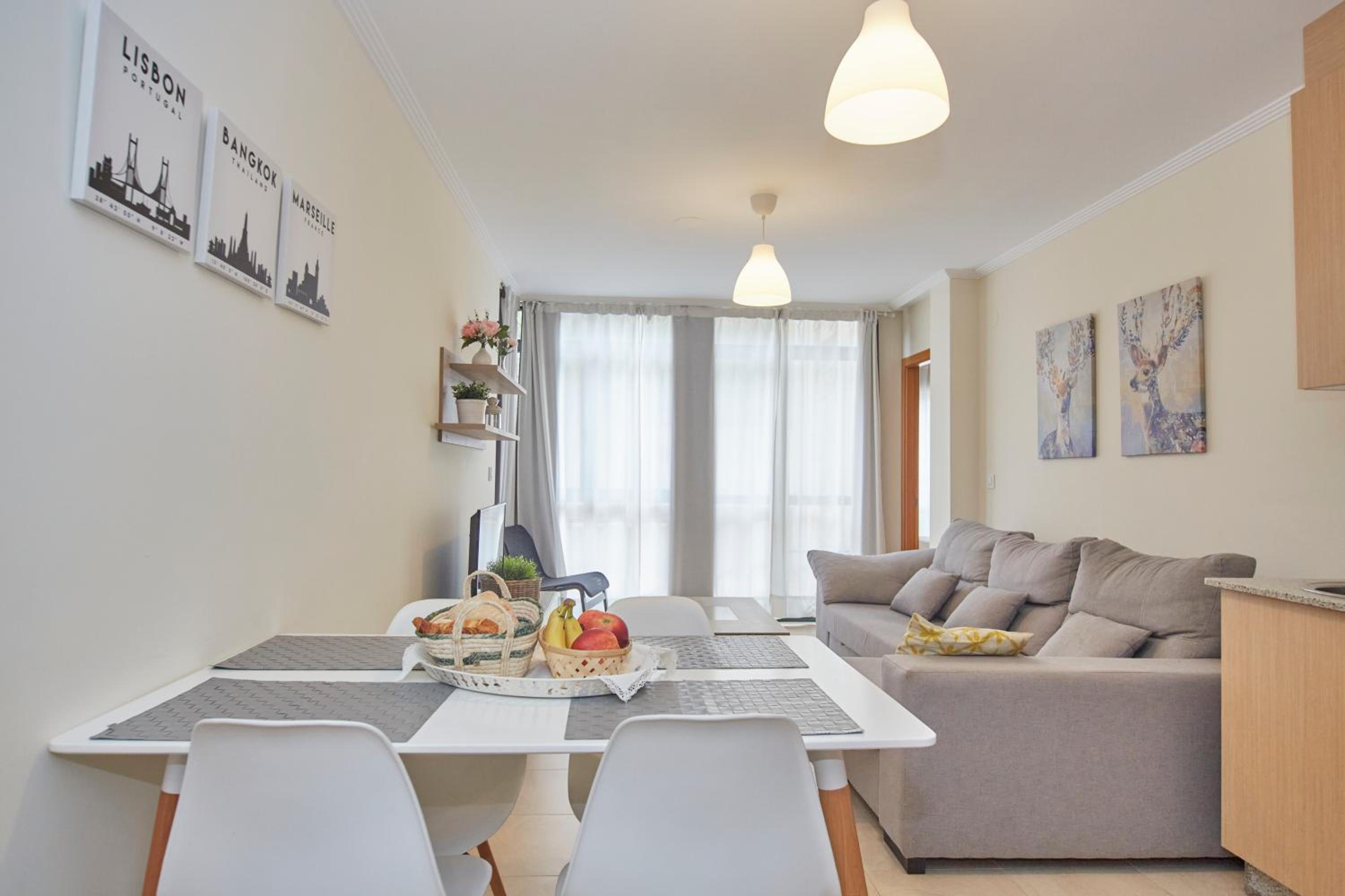 Apartment with Terrace photo 2