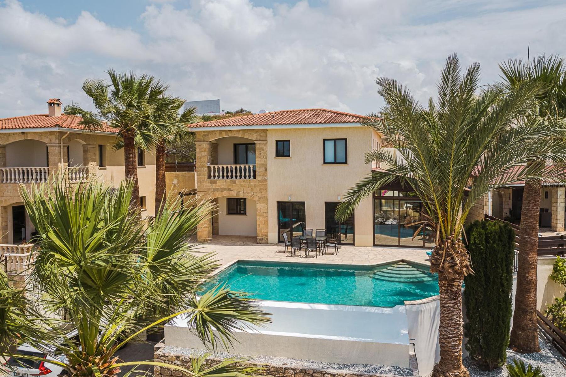 Villa With Sea View photo 2