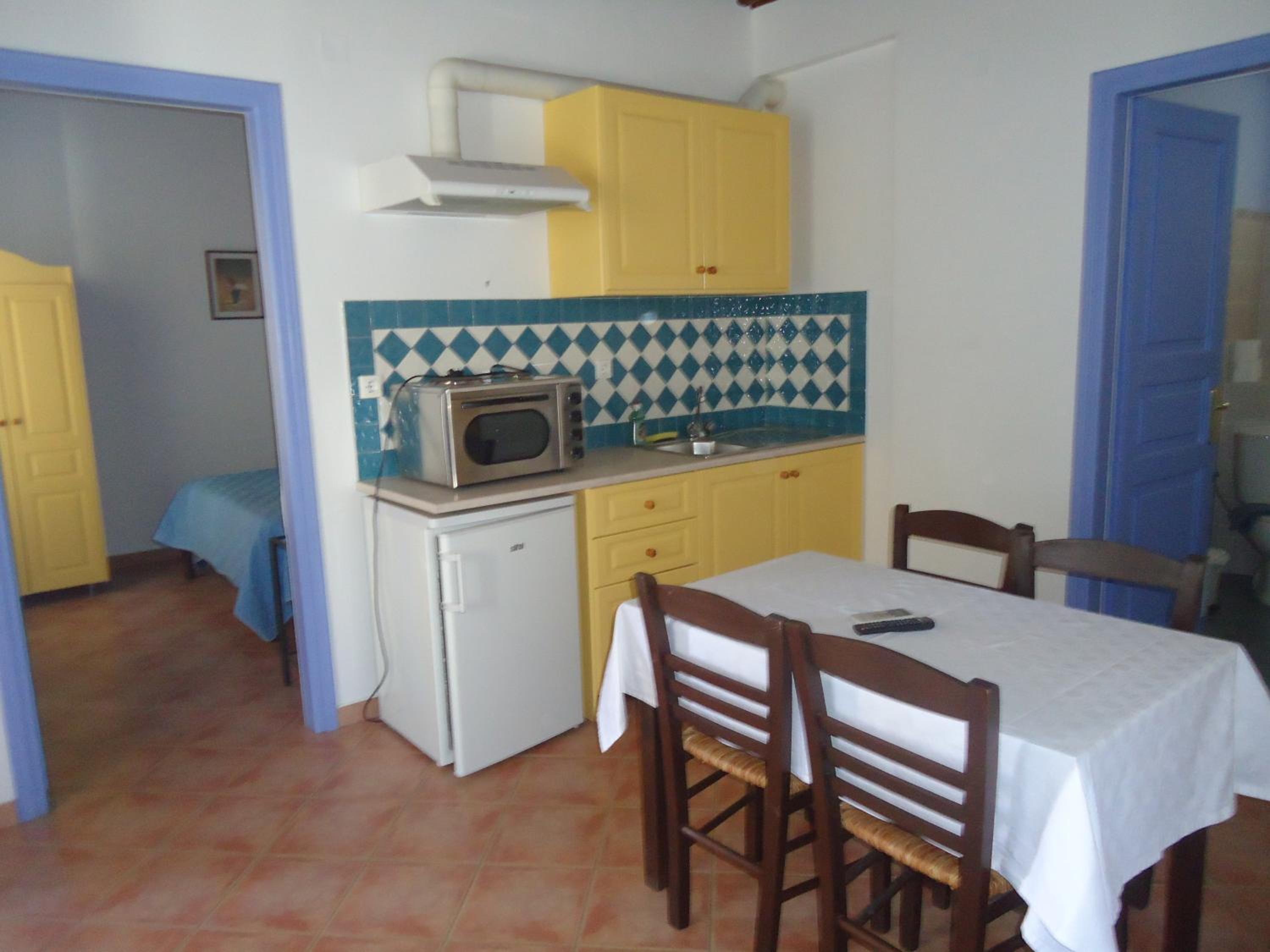 Apartment with Garden View - Photo 6