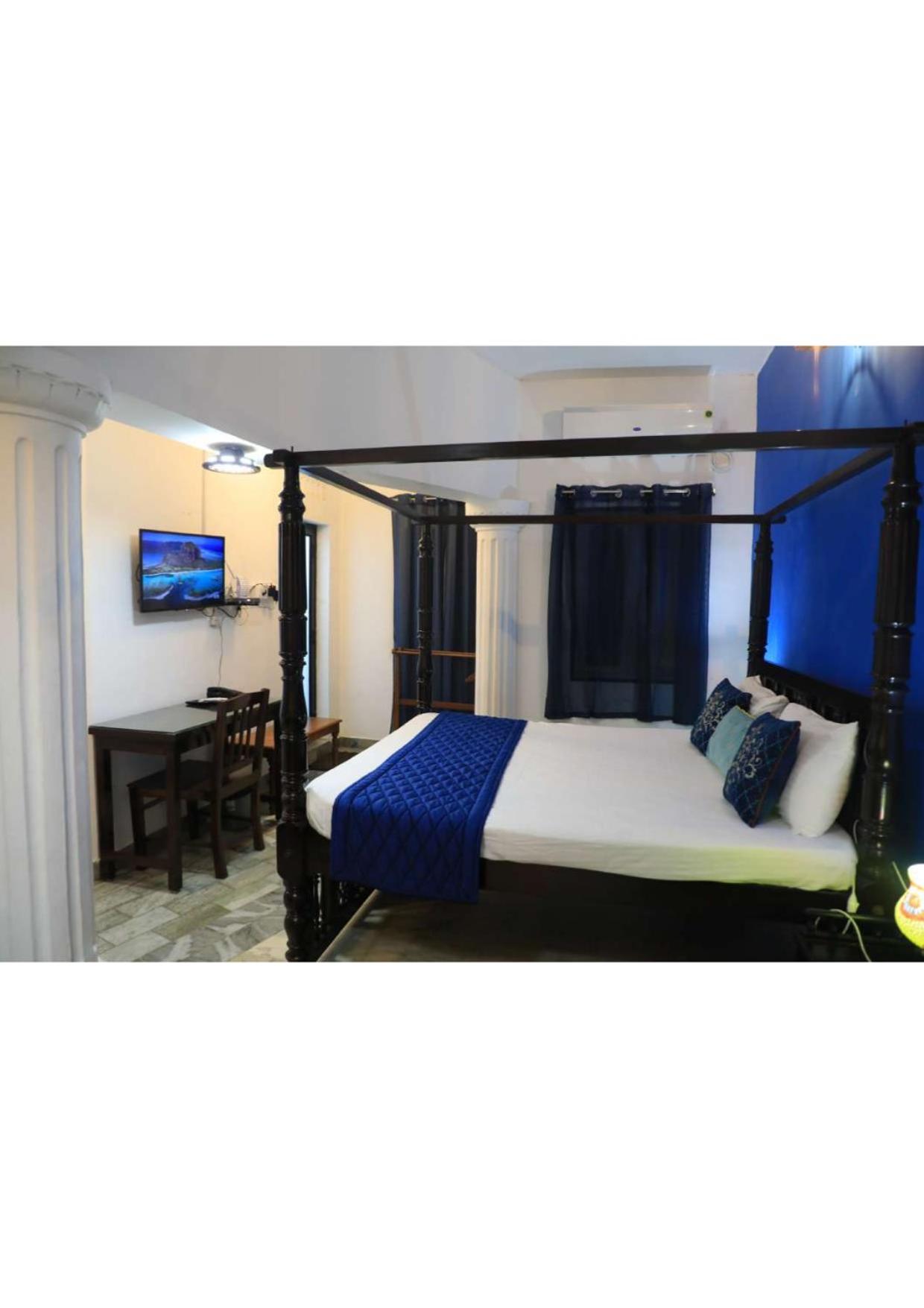 Deluxe Room - Photo 2
