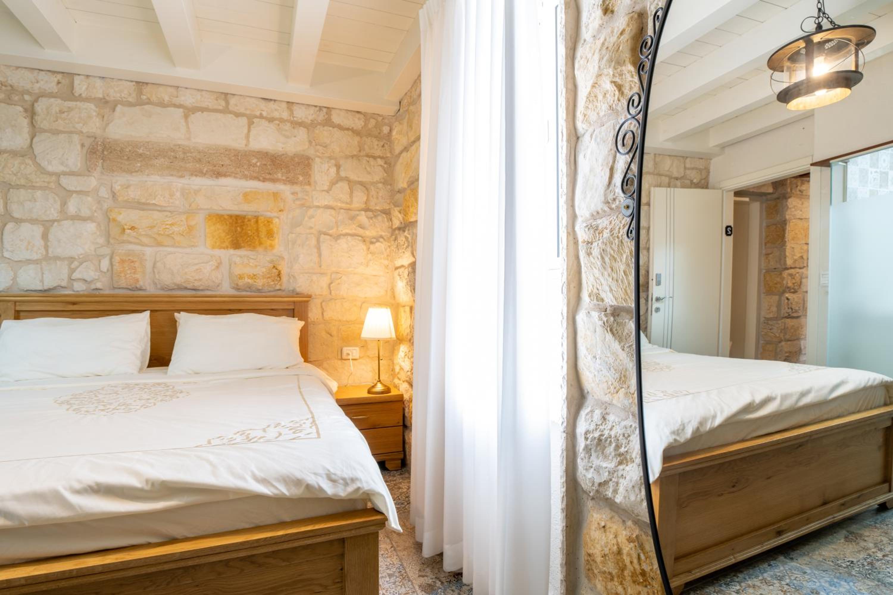 Standard Double Room - Photo 5