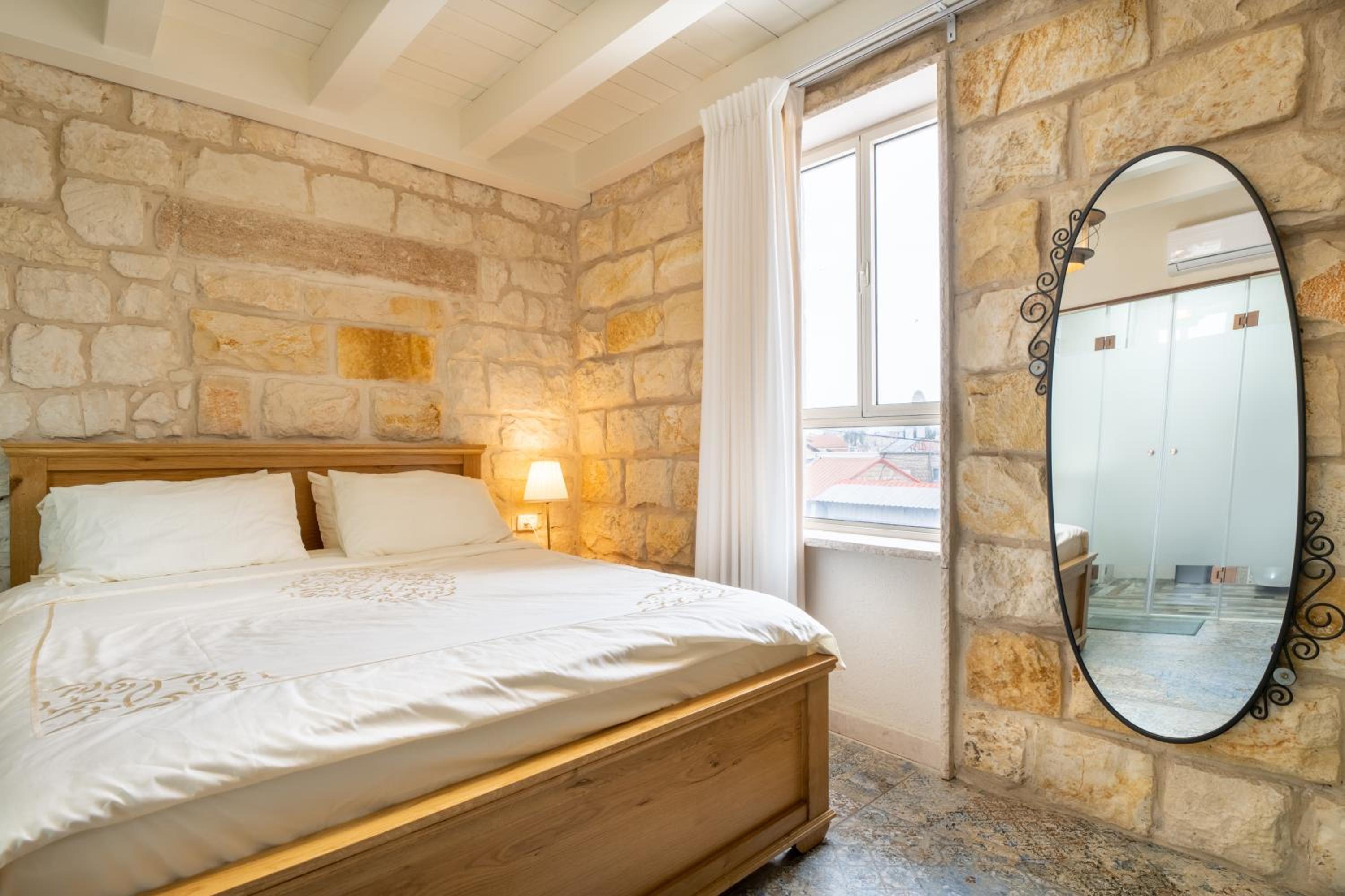 Standard Double Room - Photo 14
