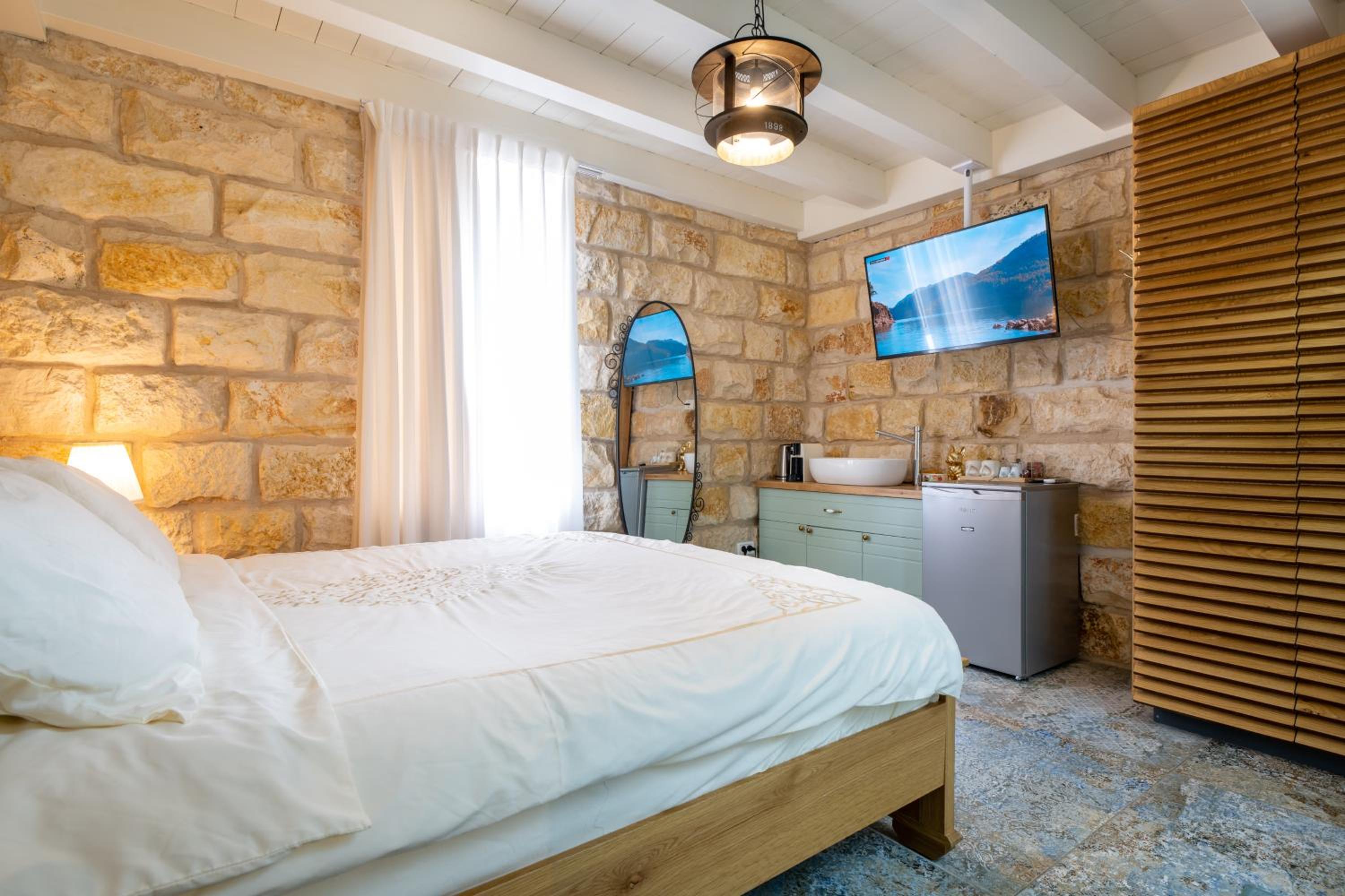 Standard Double Room - Photo 1