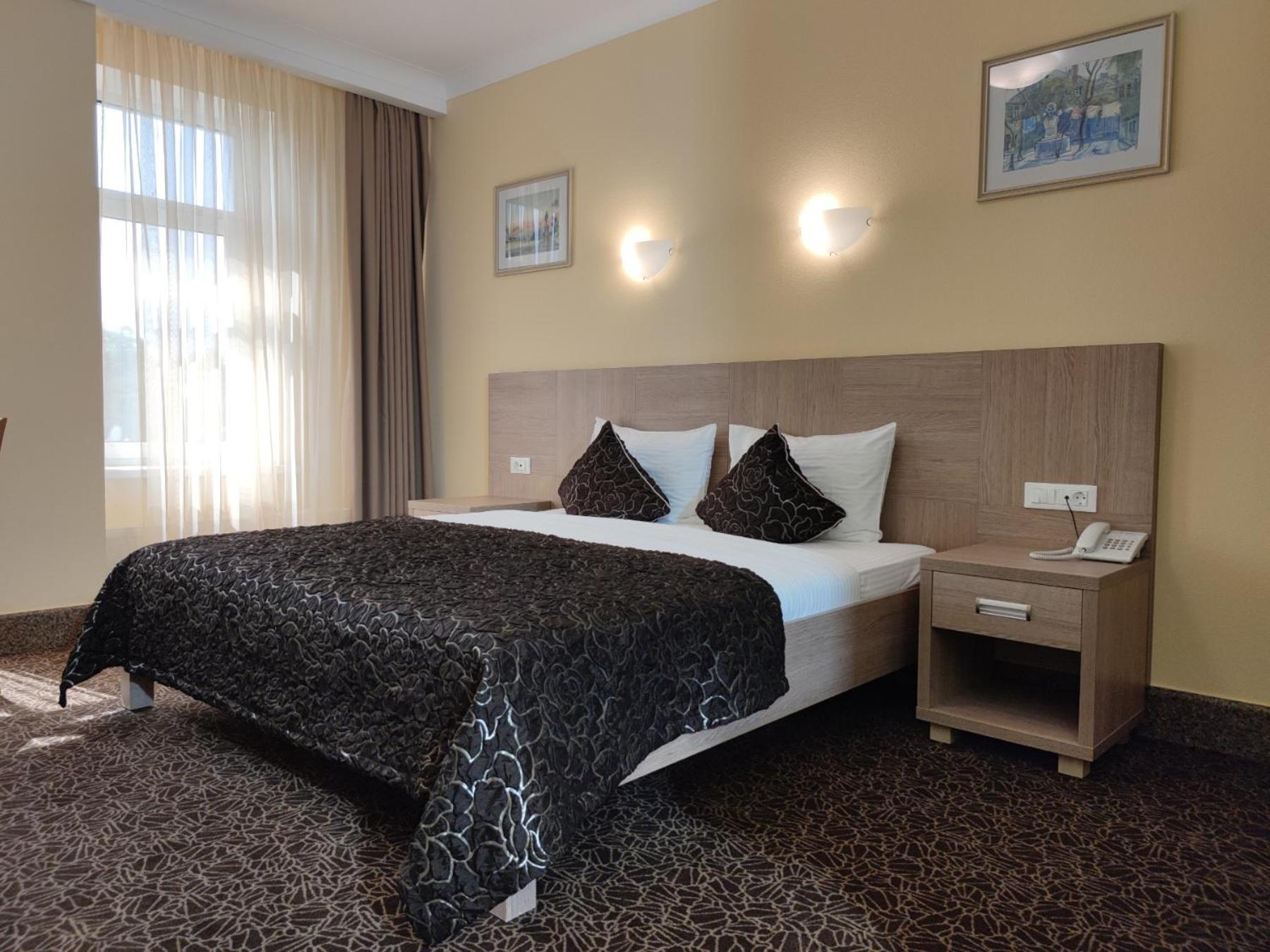 Standard Double Room photo 3