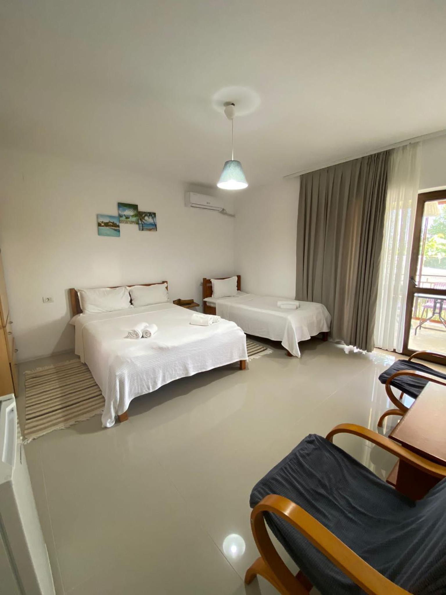 Triple Room - Photo 10