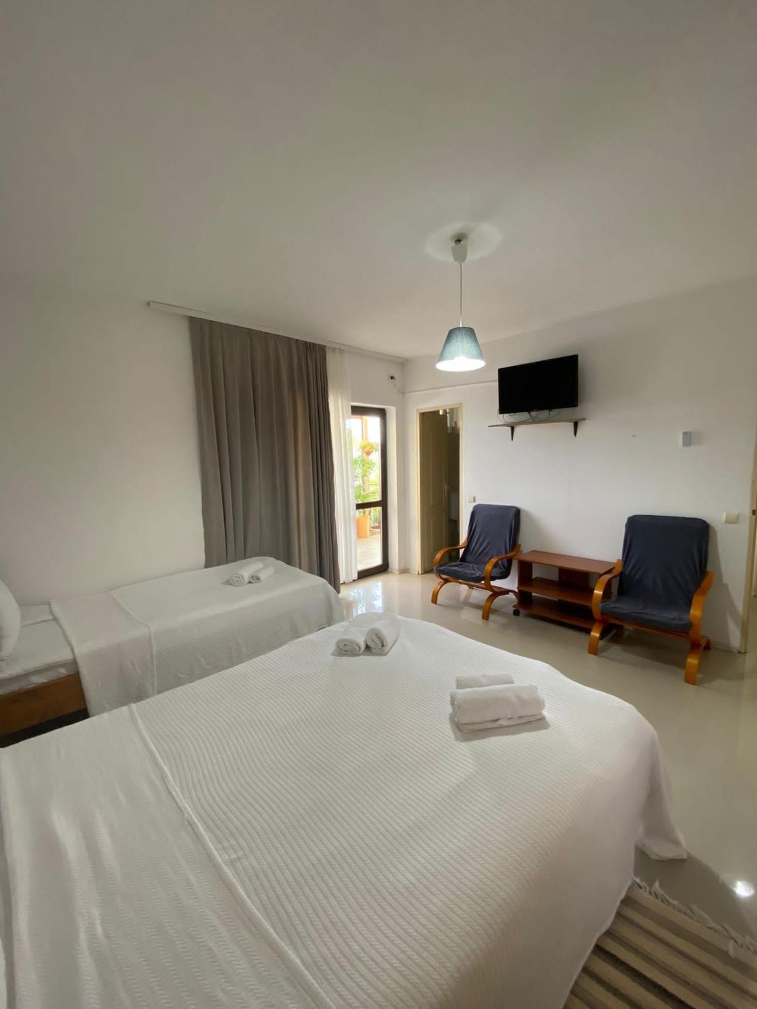 Triple Room - Photo 7