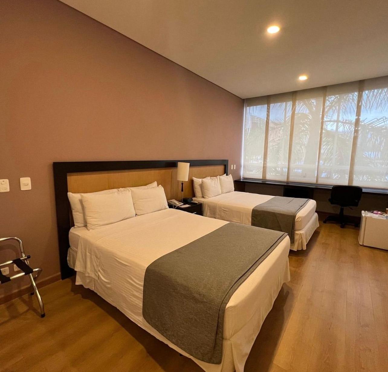 Double Room with Two Double Beds - Photo 4