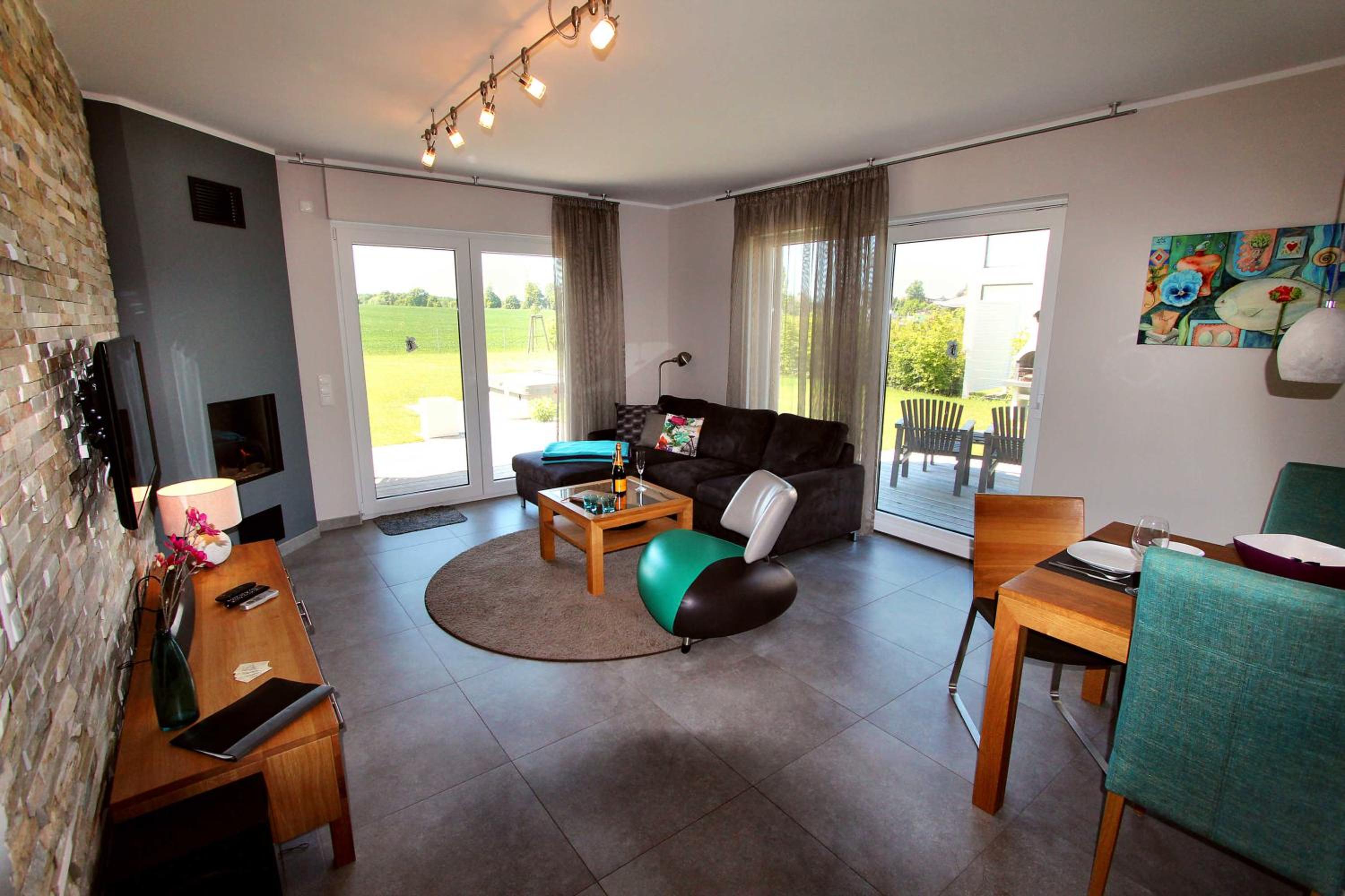 Three-Bedroom House photo 1