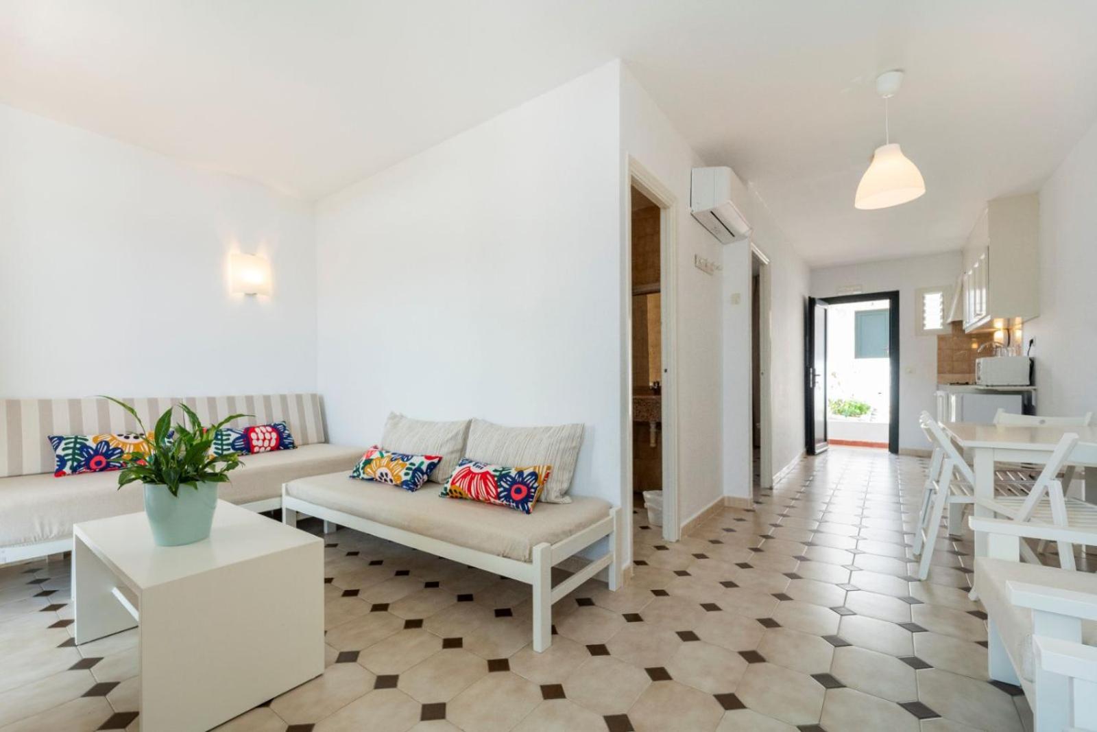 Apartment with Garden View