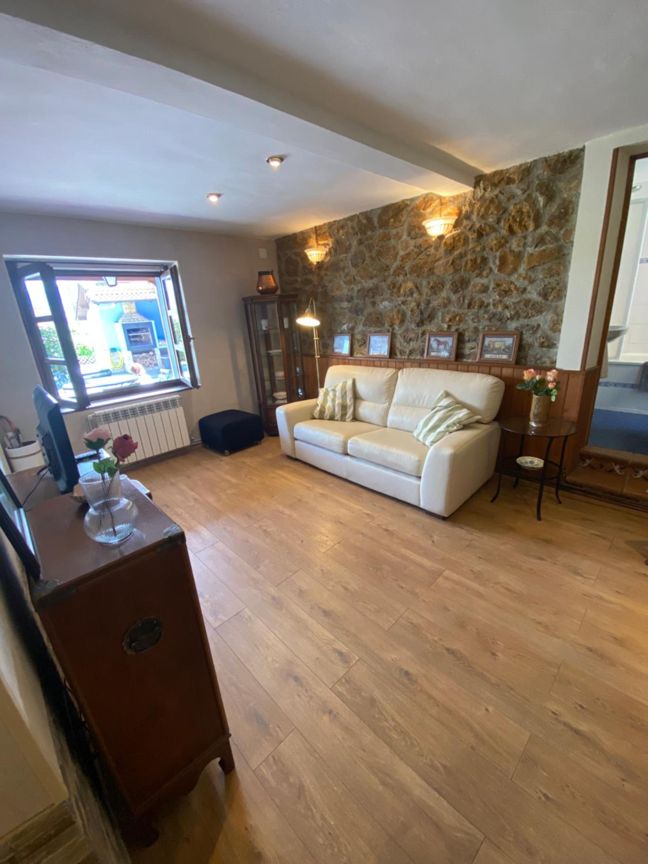 Casa de tres habitaciones