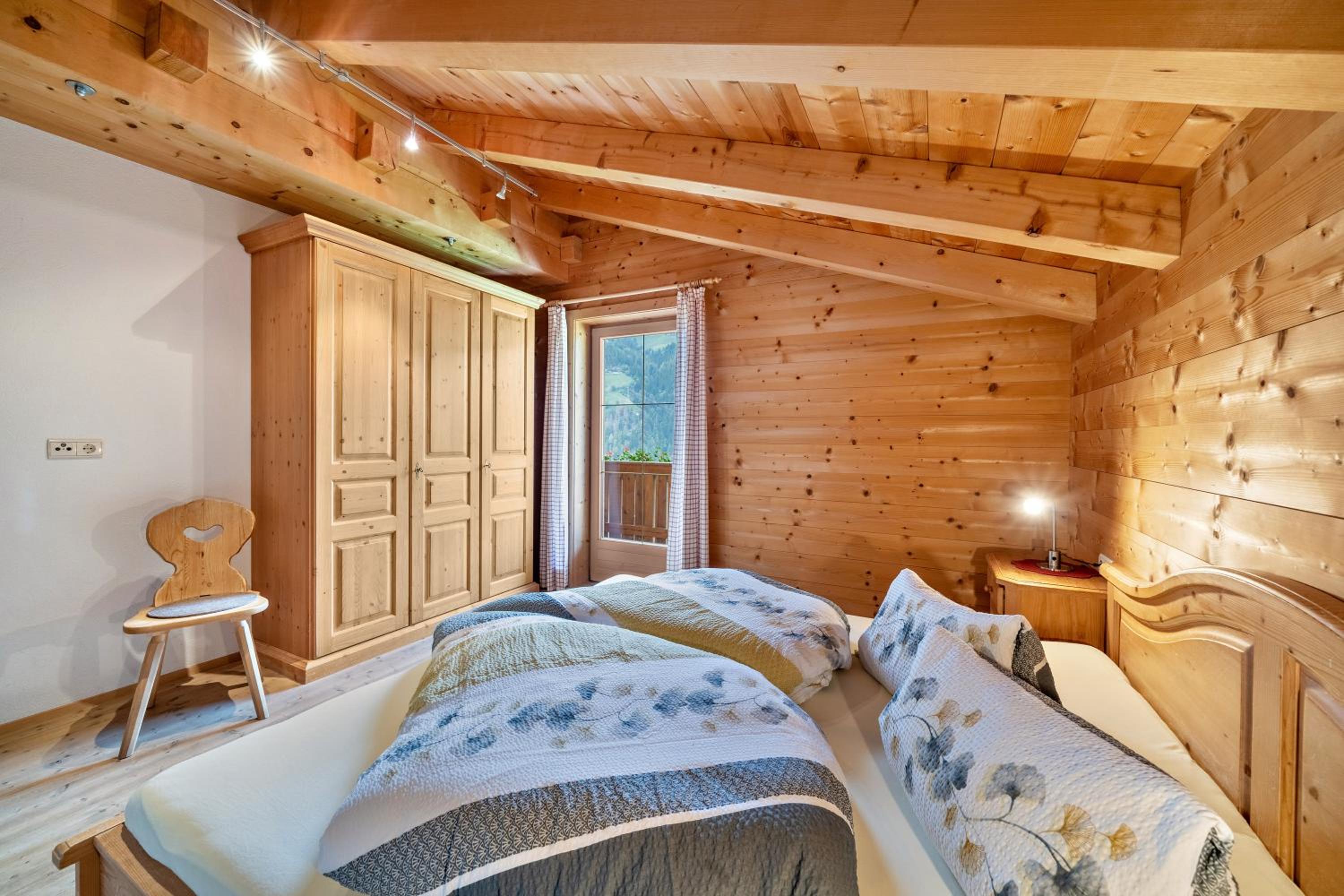 Two-Bedroom Deluxe Apartment with Garden View photo 1