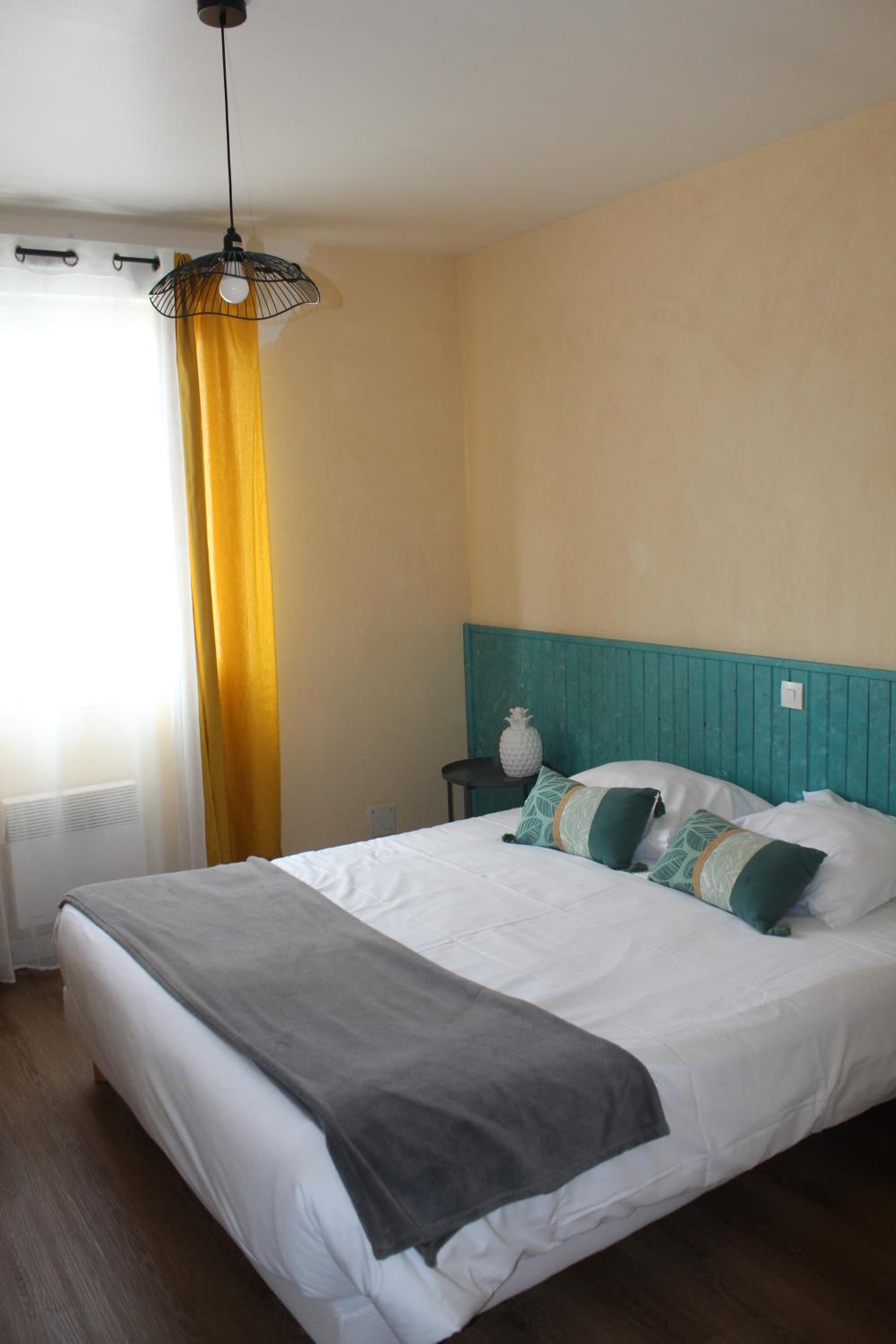 Double Room - Photo 3
