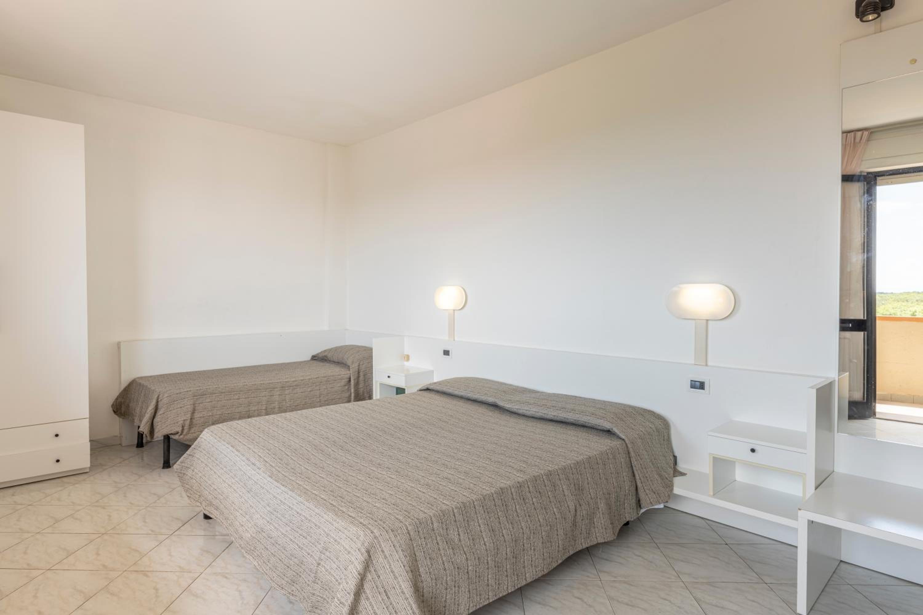 Double Room with Sea View - Photo 4
