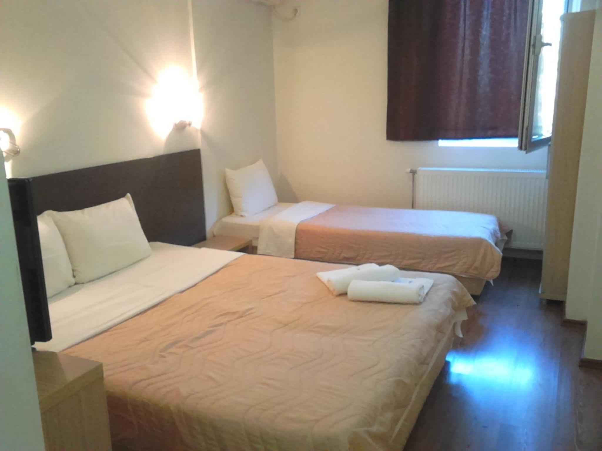 Triple Room - Photo 11