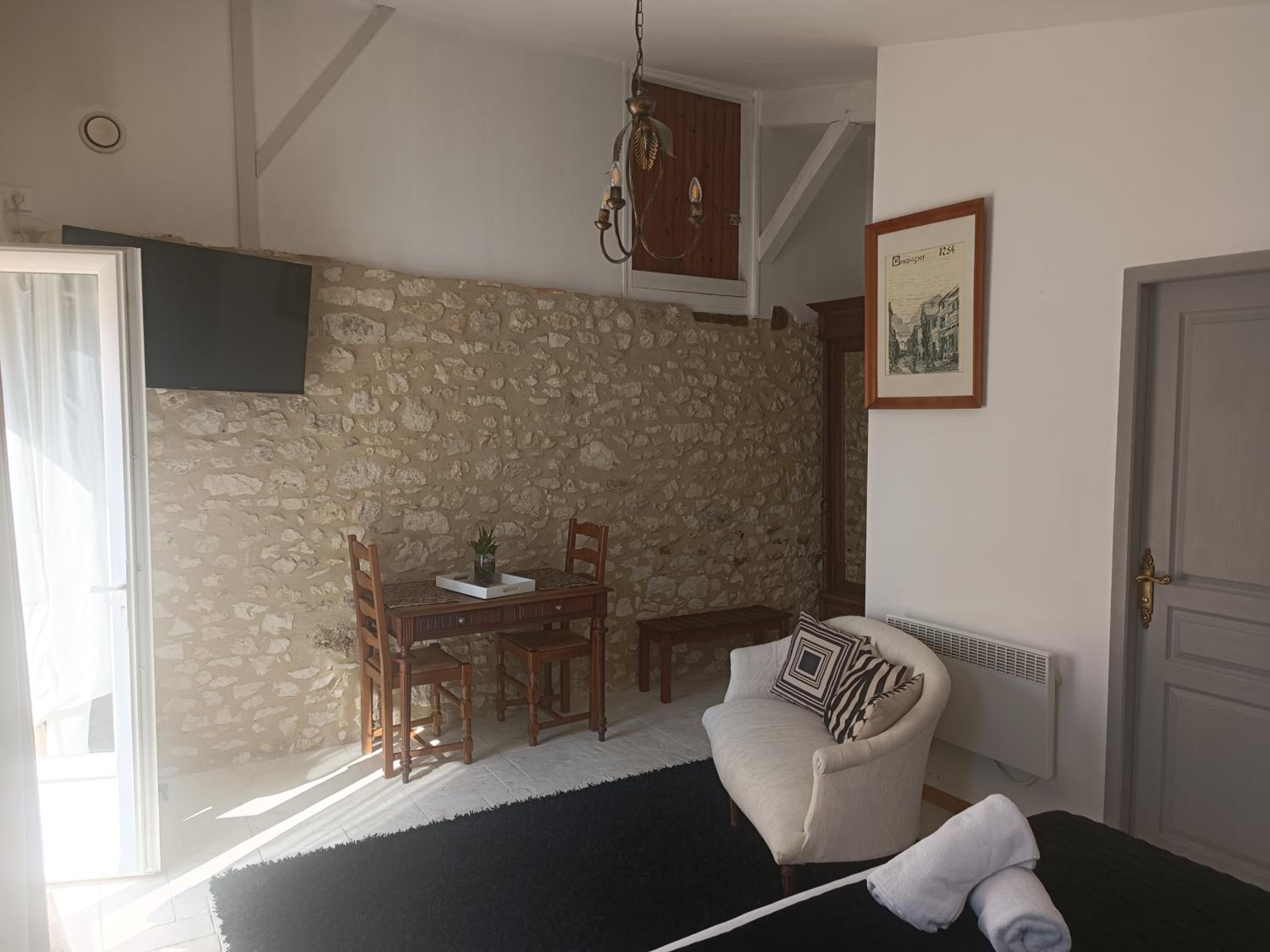 Double Room with Terrace - Photo 4