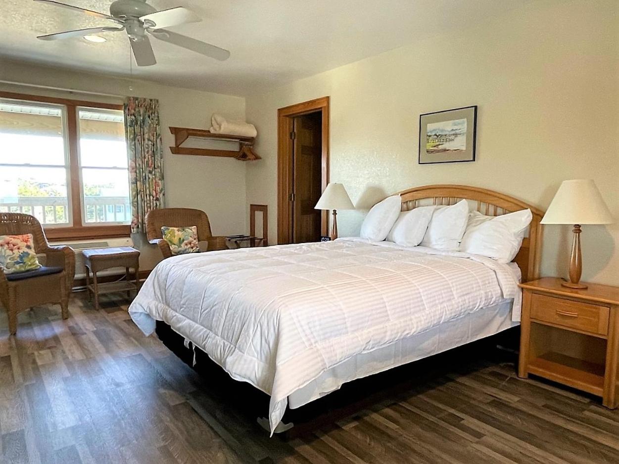 Two-Bedroom Suite - Photo 1
