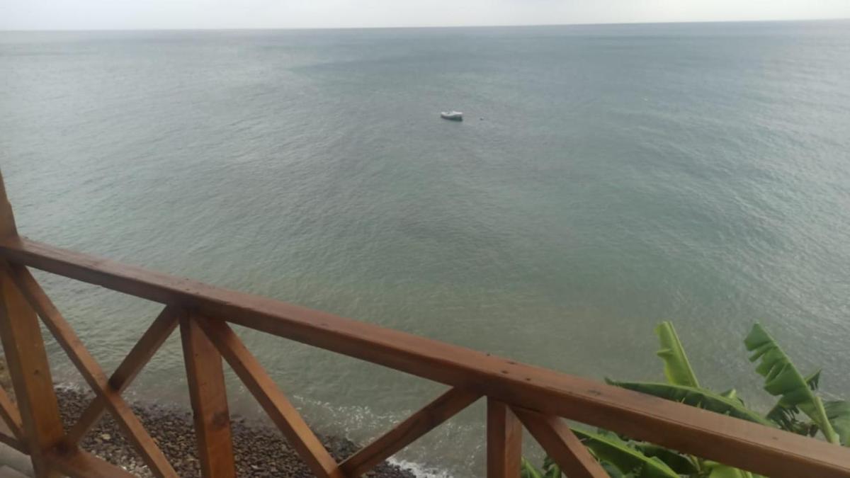 Standard Triple Room with Sea View photo 2