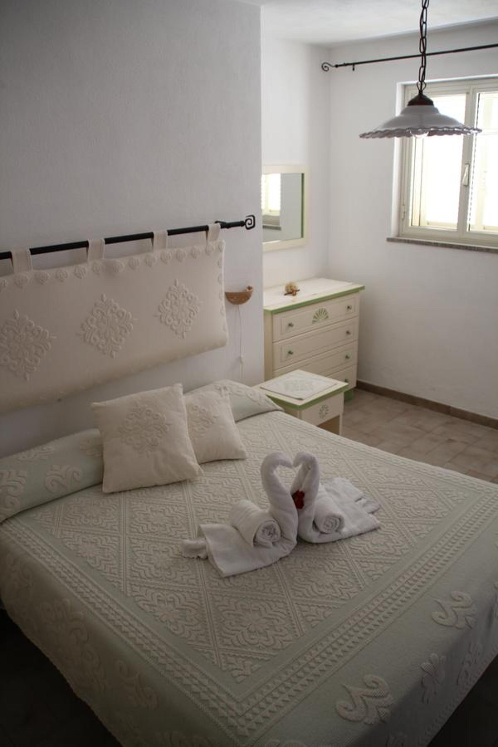 Large Double Room photo 2