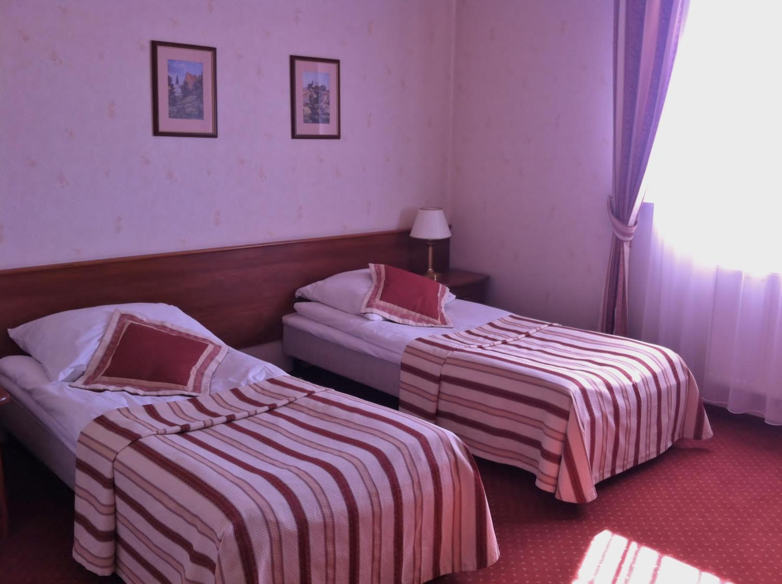 Twin Room with Air-Conditioning photo 2