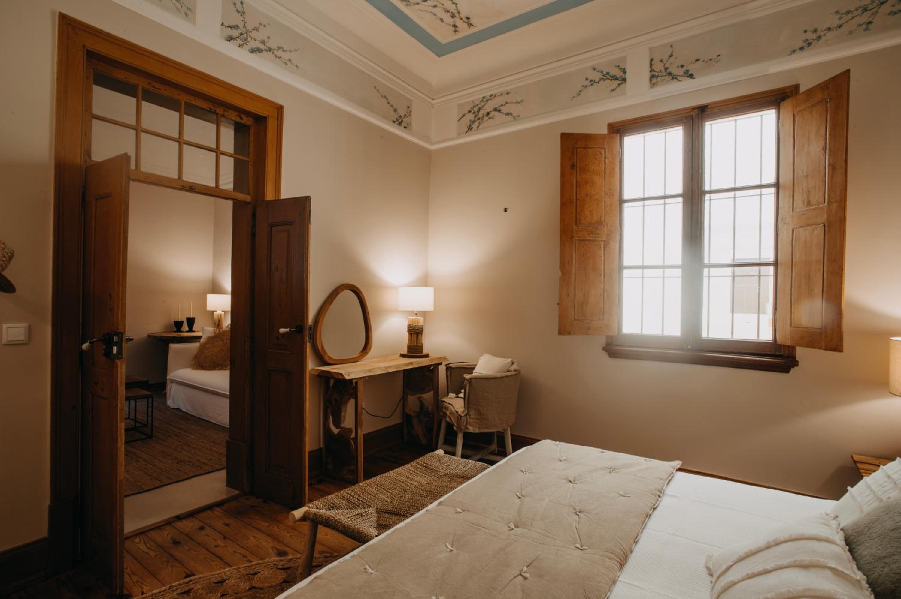 Premium Suite - Photo 5