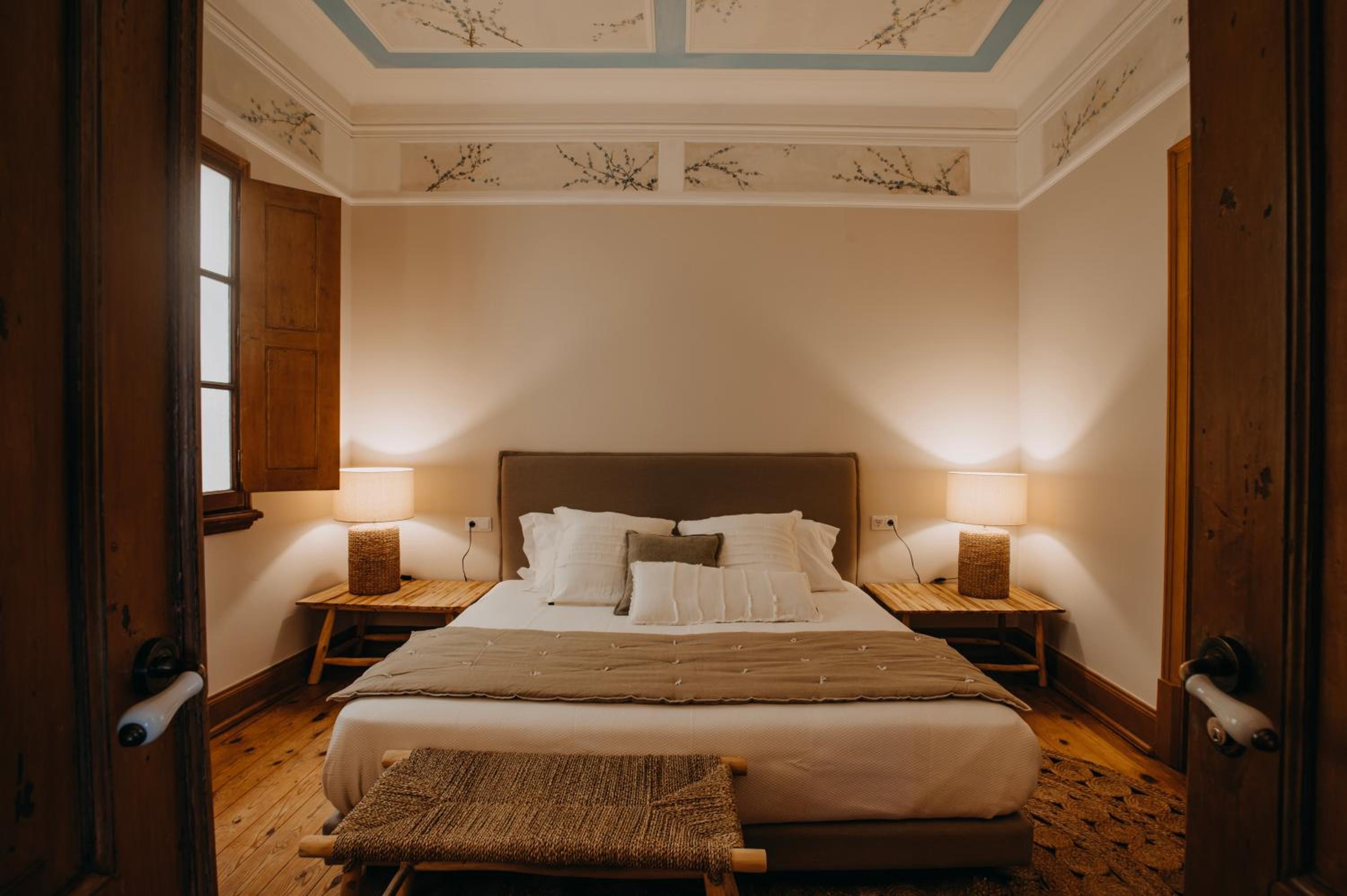 Premium Suite - Photo 1