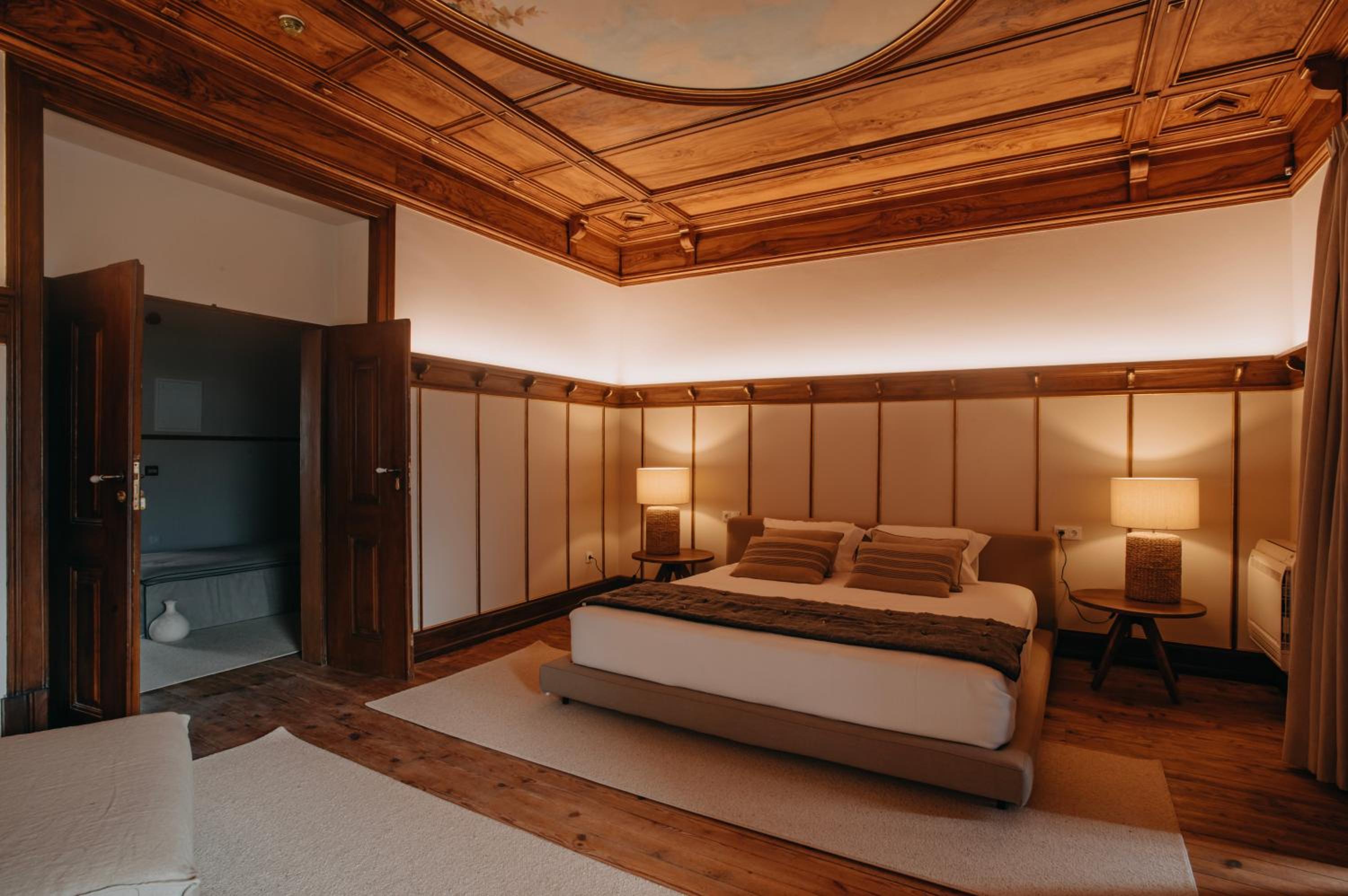 Royal Suite - Photo 5