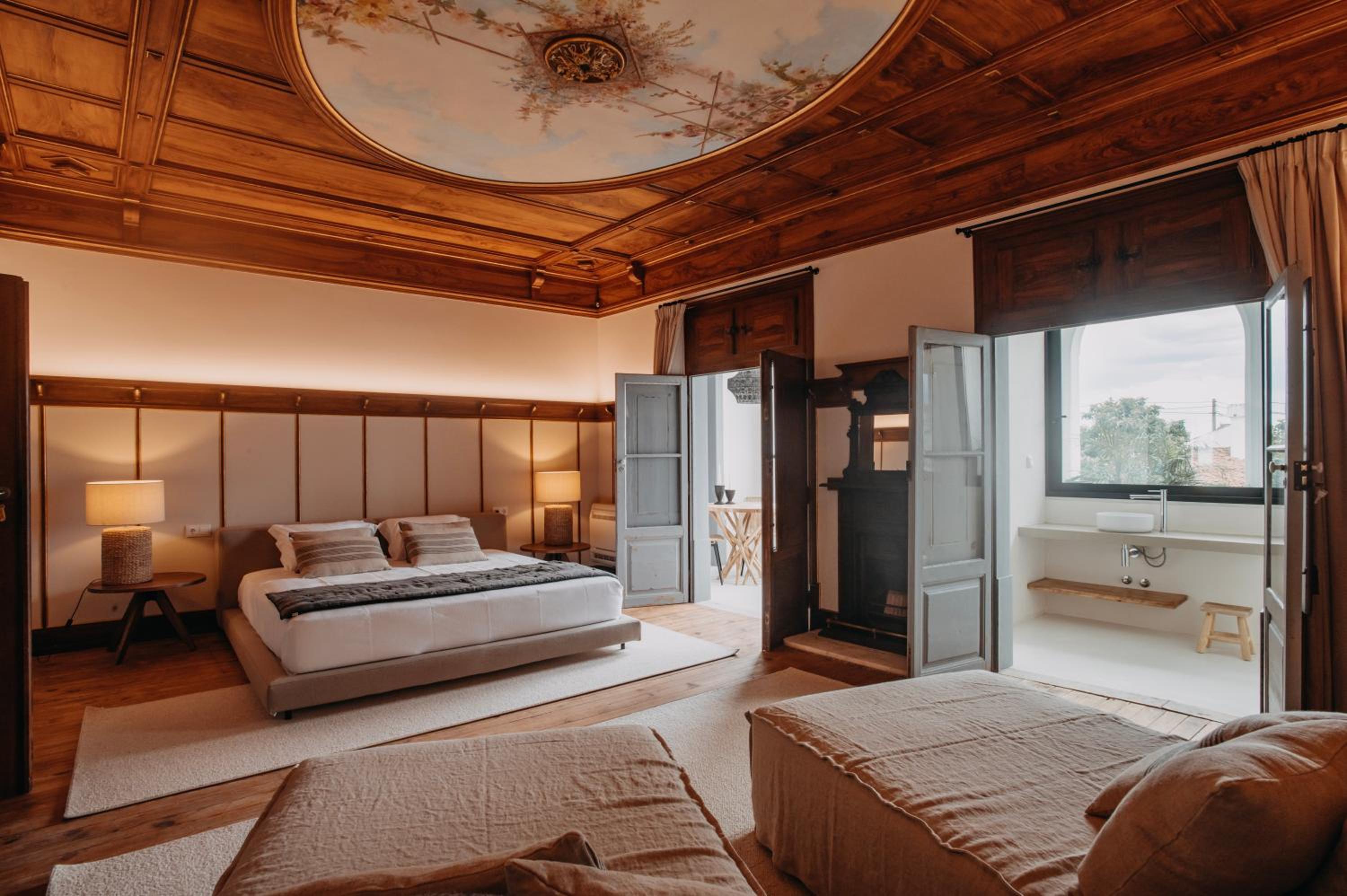Royal Suite - Photo 8