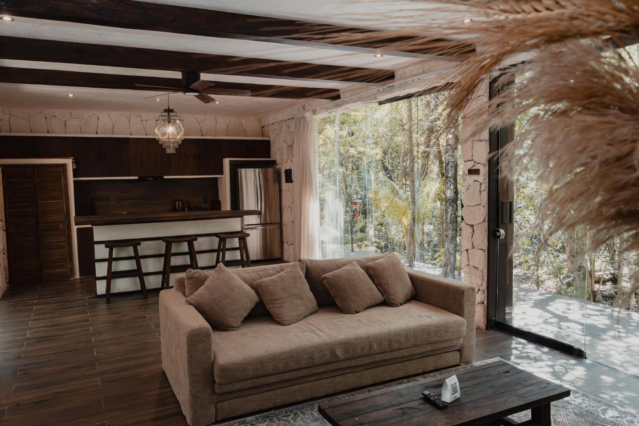 Villa with Private Pool - Photo 32