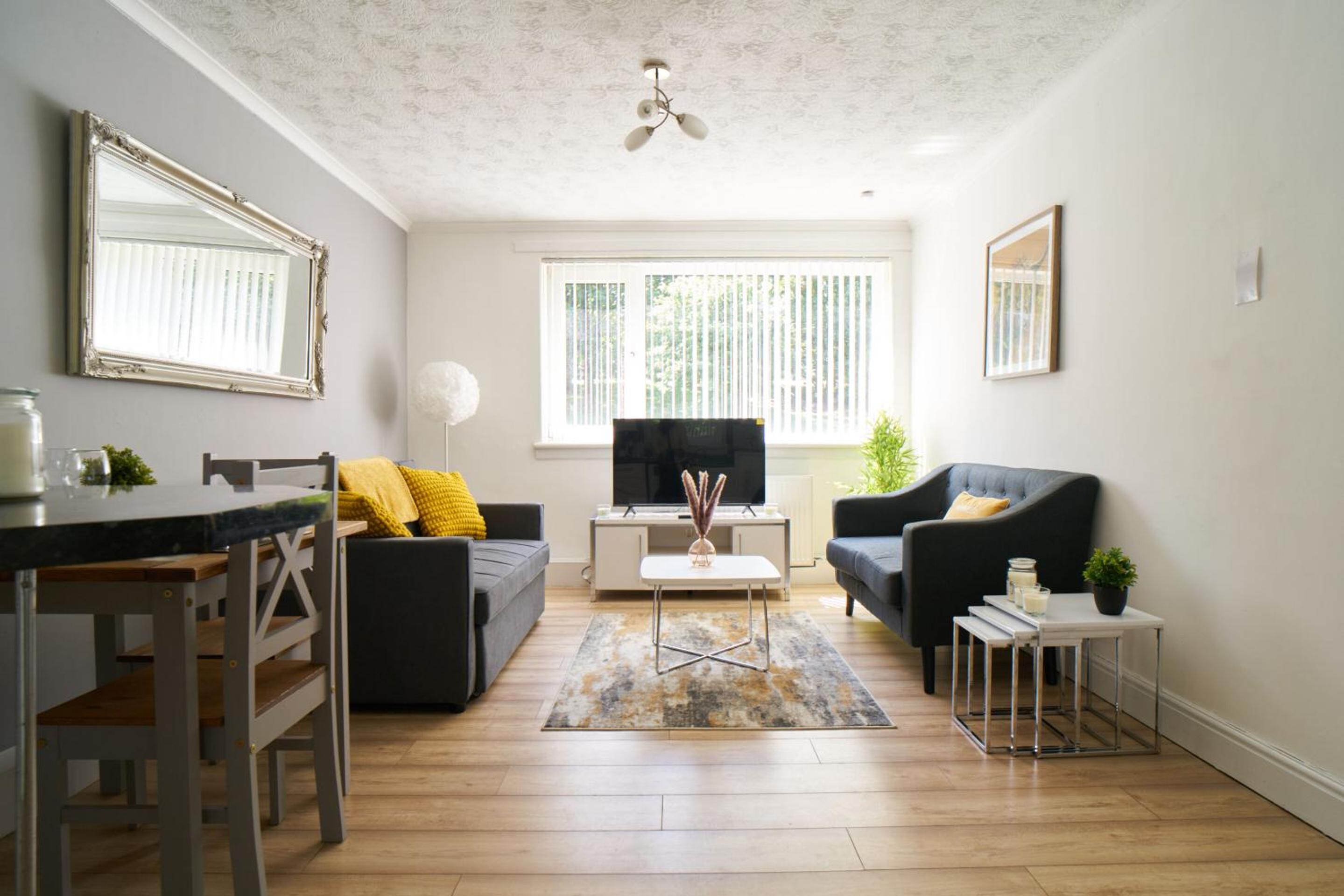 One-Bedroom Apartment