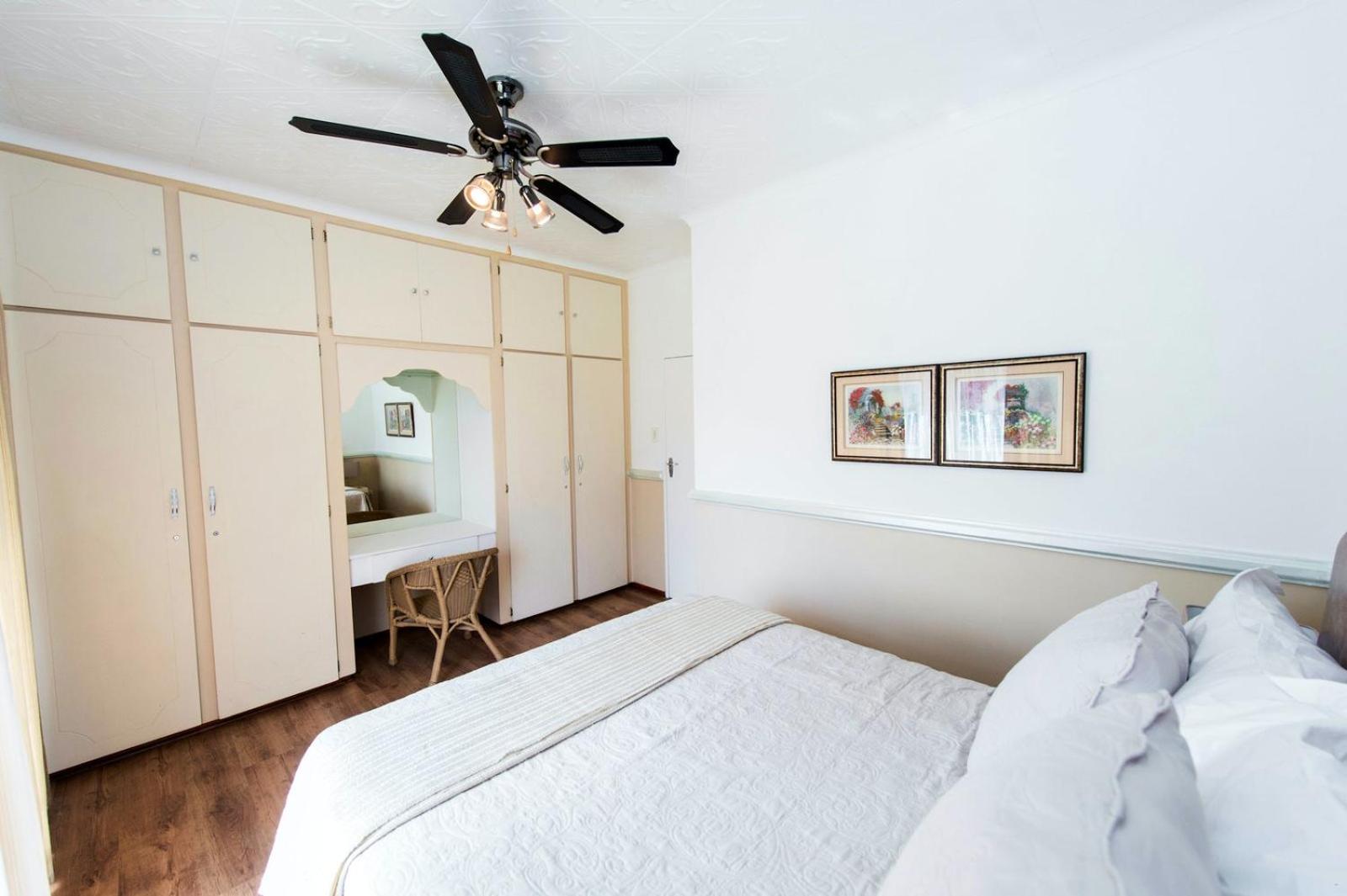 Standard Twin Room photo 1