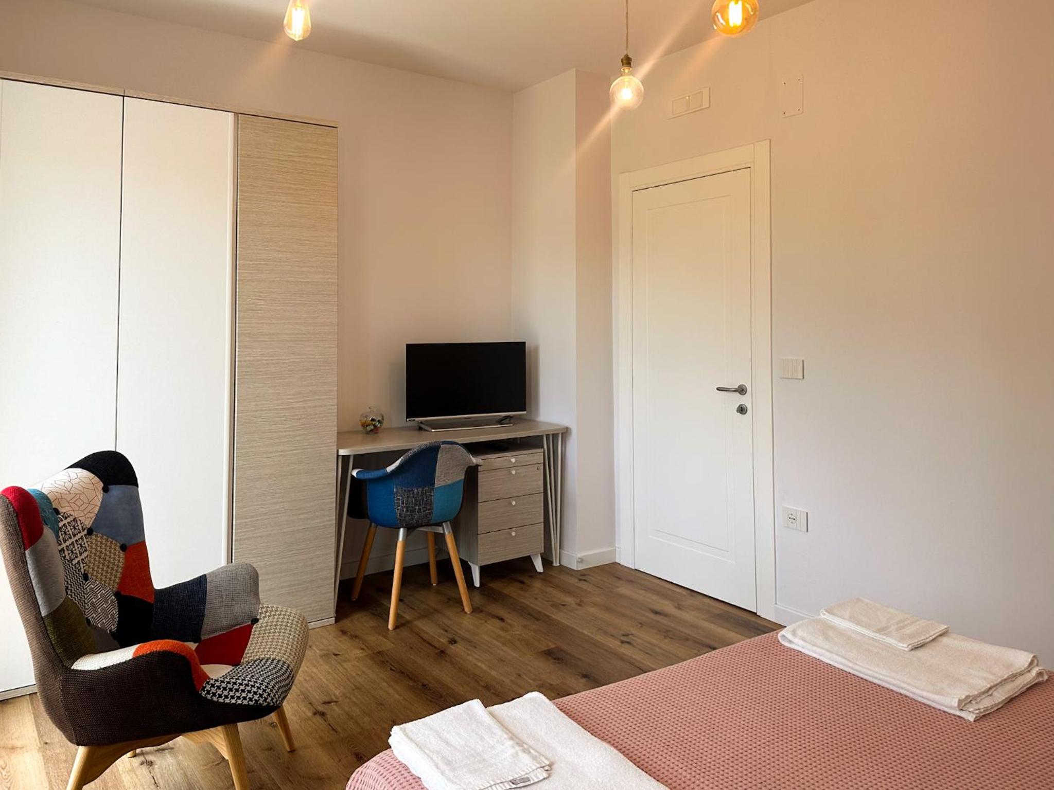 Deluxe Room - Photo 15