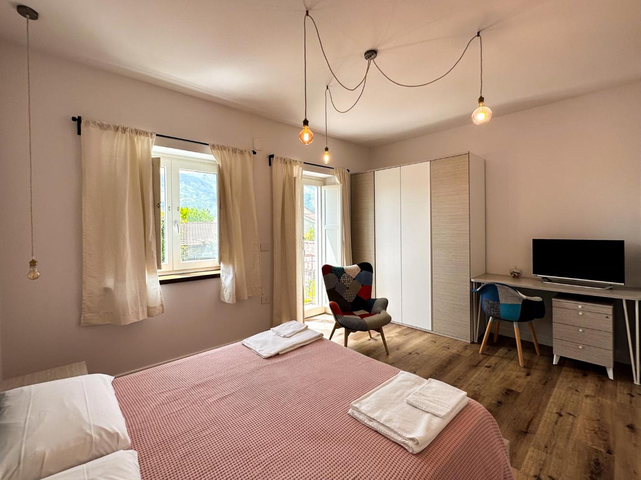 Deluxe Room - Photo 4
