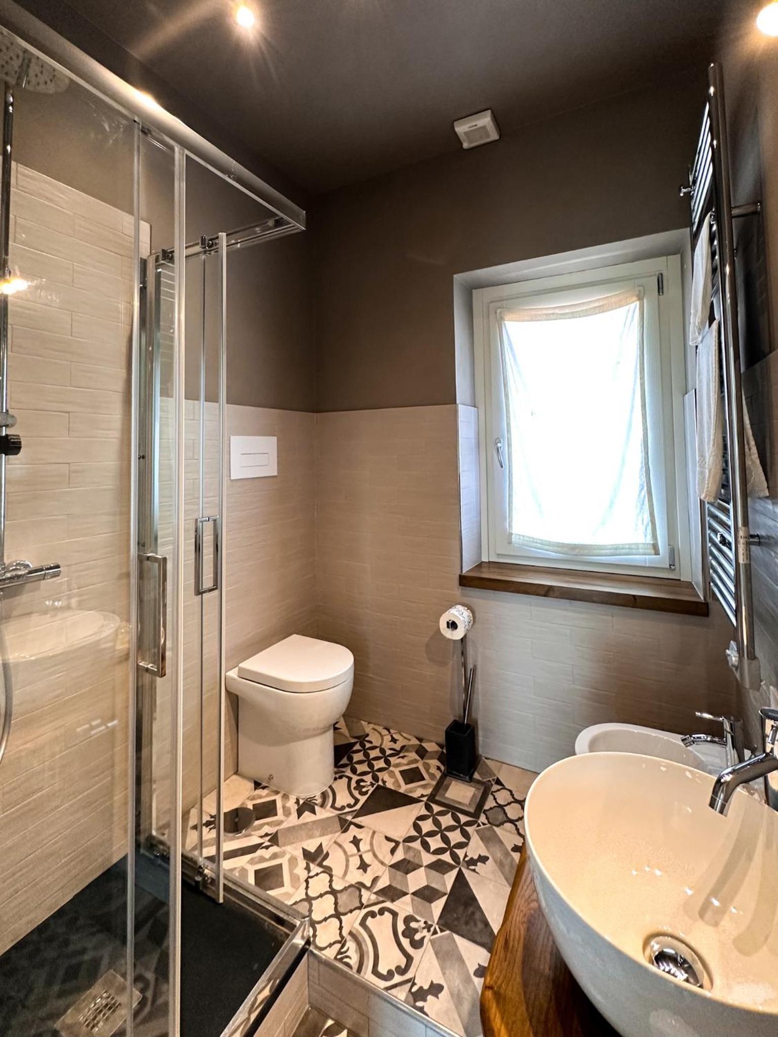 Deluxe Room - Photo 21