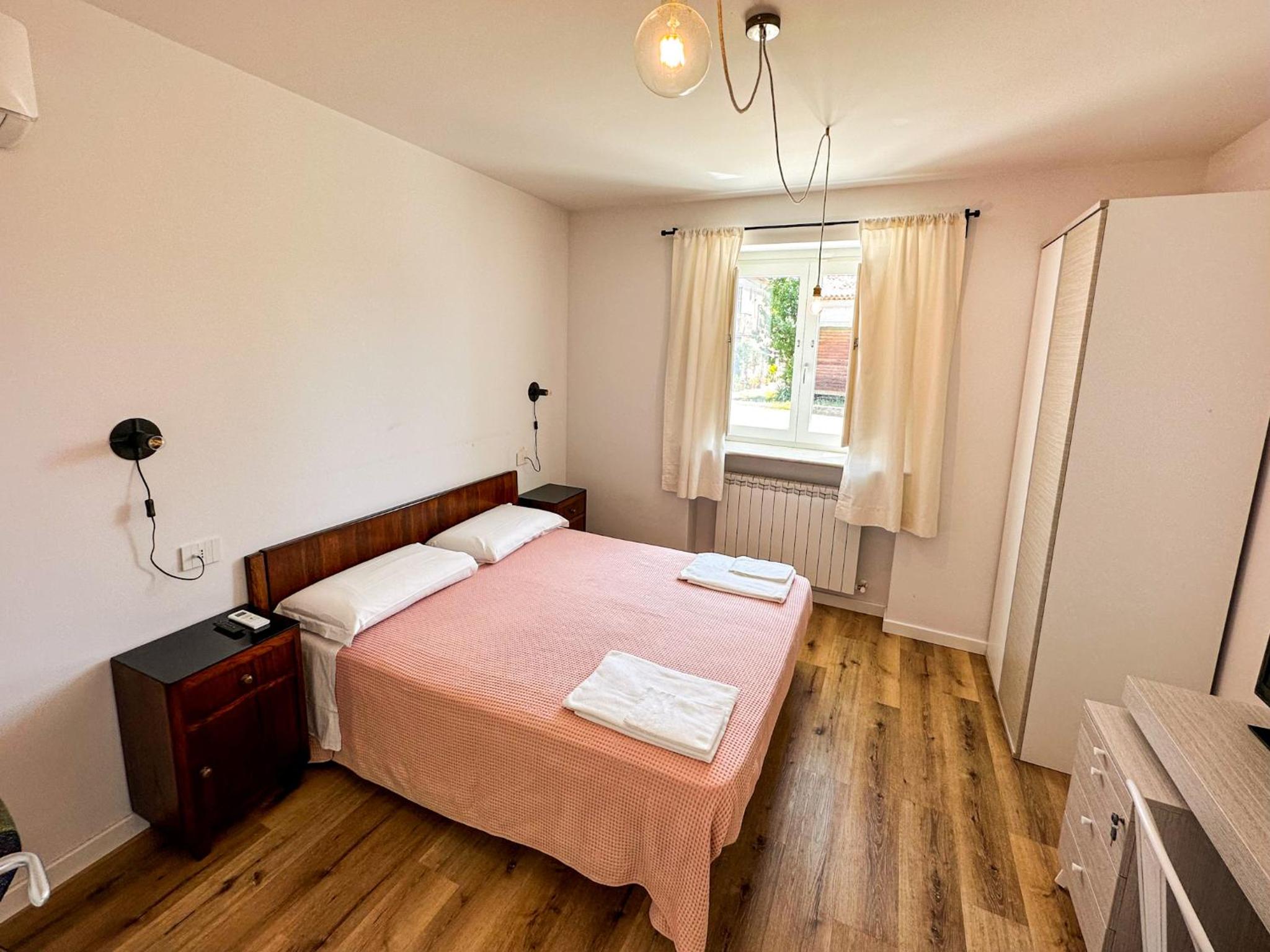 Standard Double Room - Photo 3