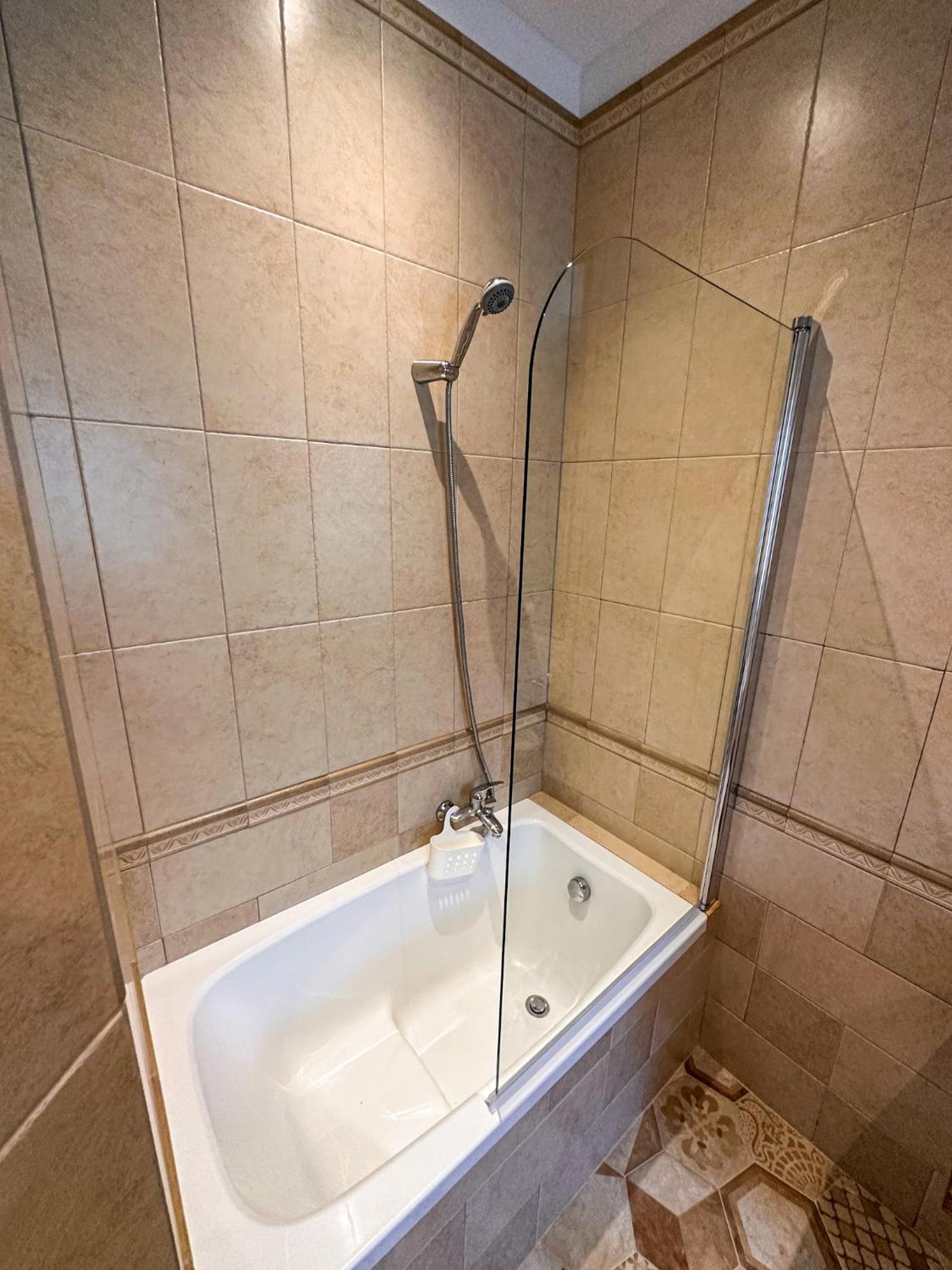 Standard Double Room - Photo 25