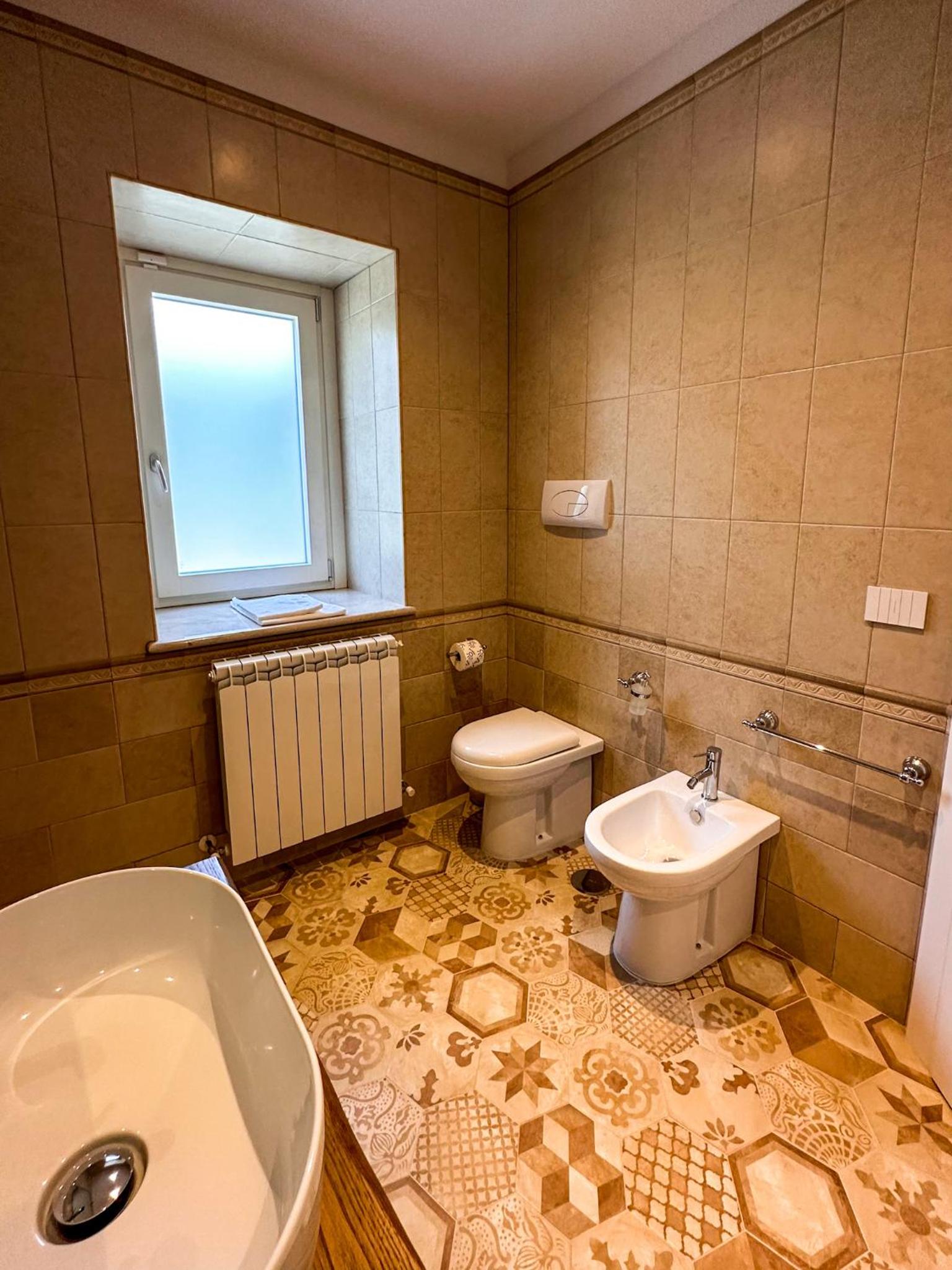Standard Double Room - Photo 18