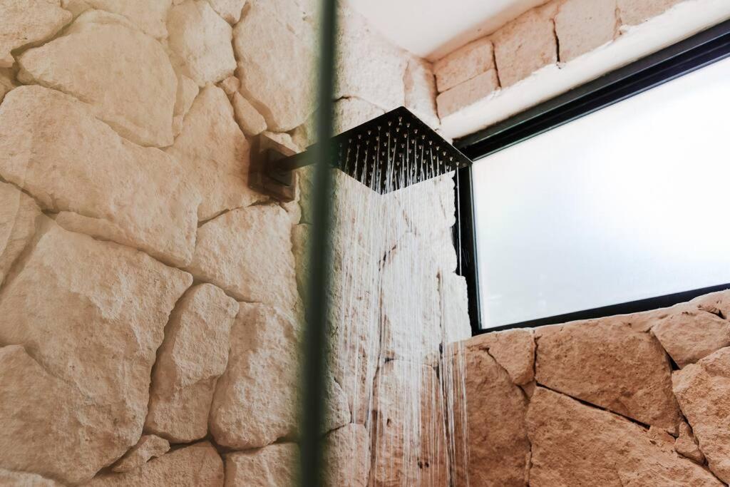 Villa with Private Pool - Photo 9