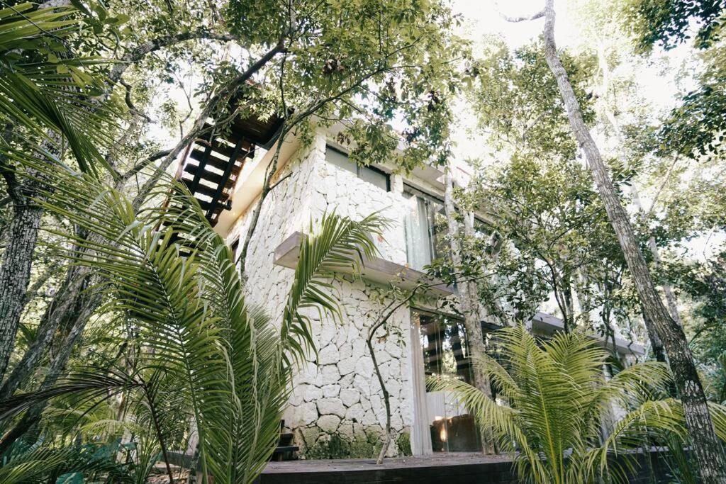 Villa with Private Pool - Photo 8