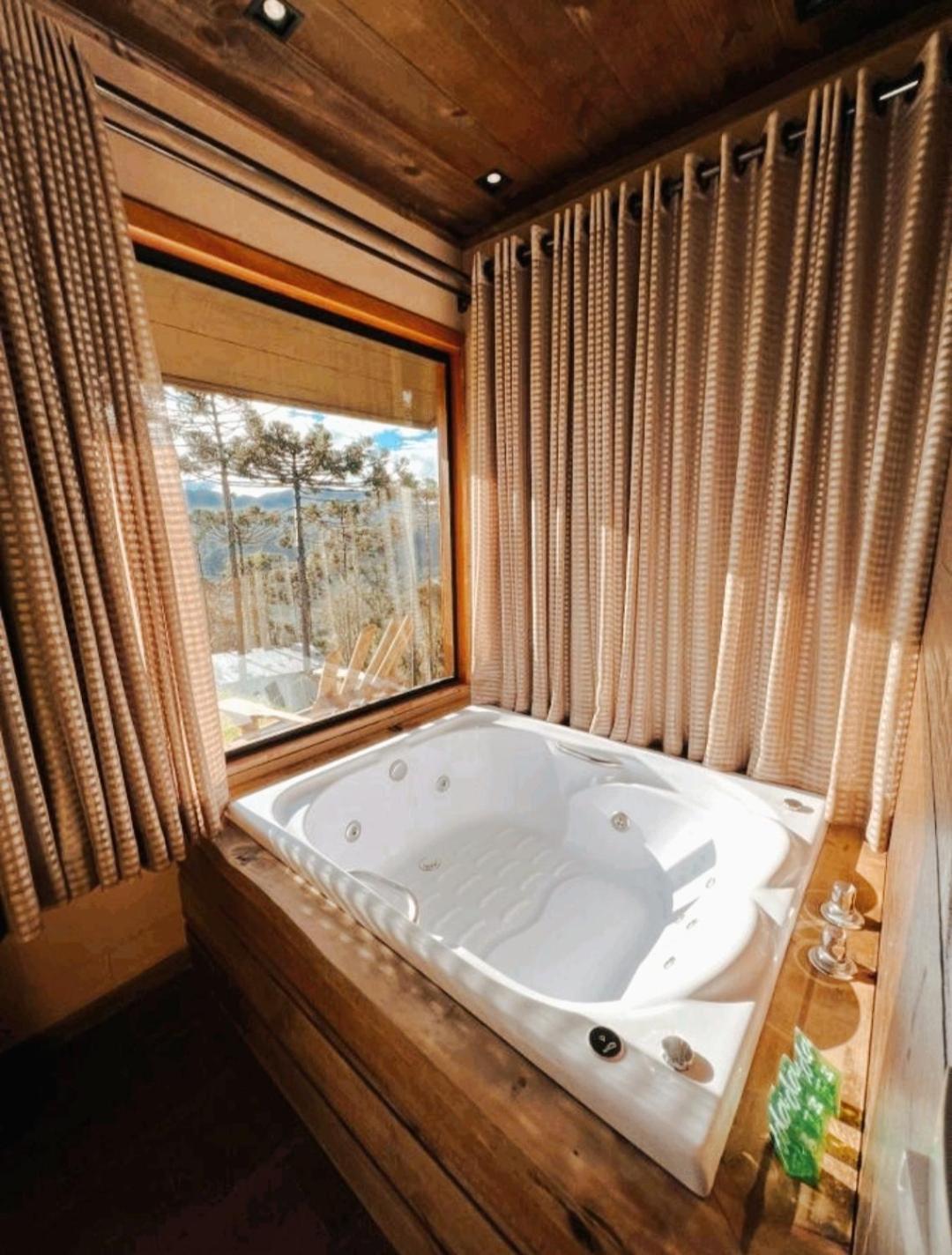 Chalet with Hot Tub - Photo 5