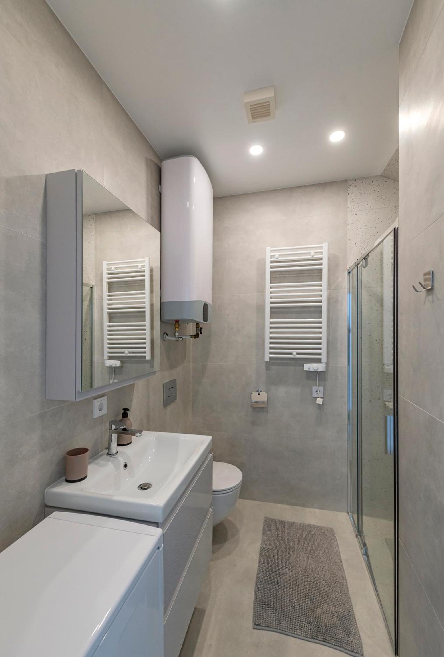 One-Bedroom Apartment - Photo 7