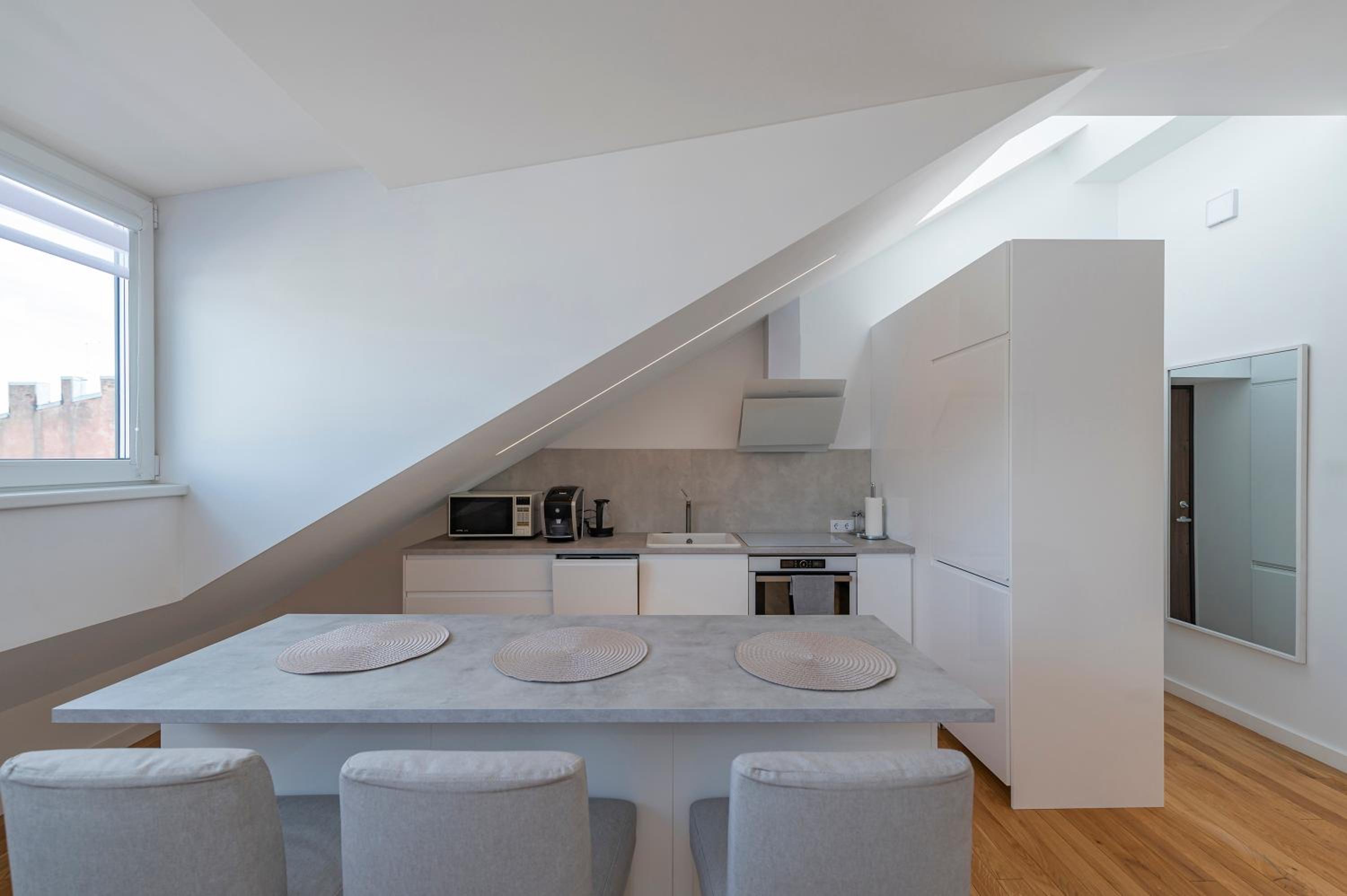 One-Bedroom Apartment - Photo 13