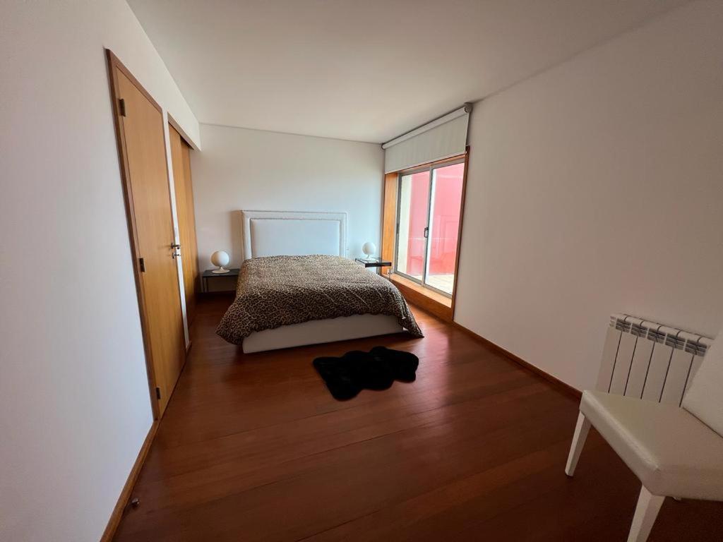 Three-Bedroom Apartment photo 1