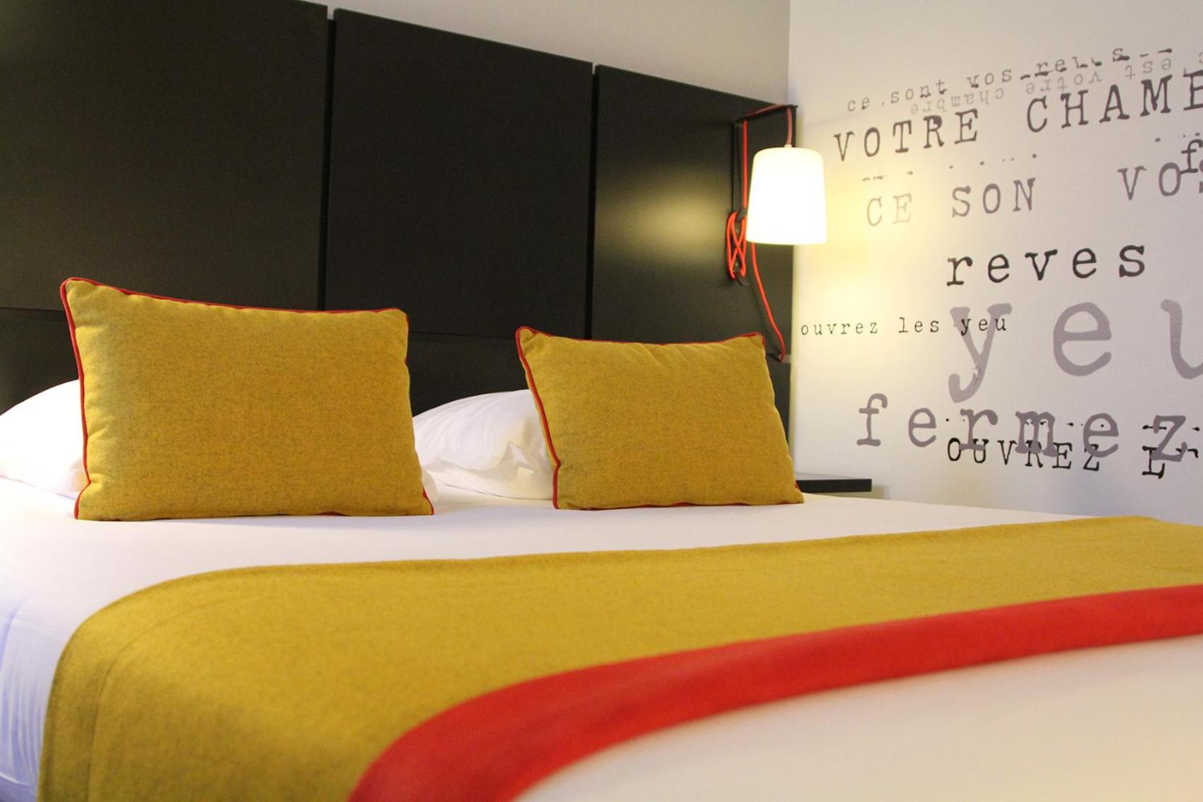 Standard Queen Room - Photo 6