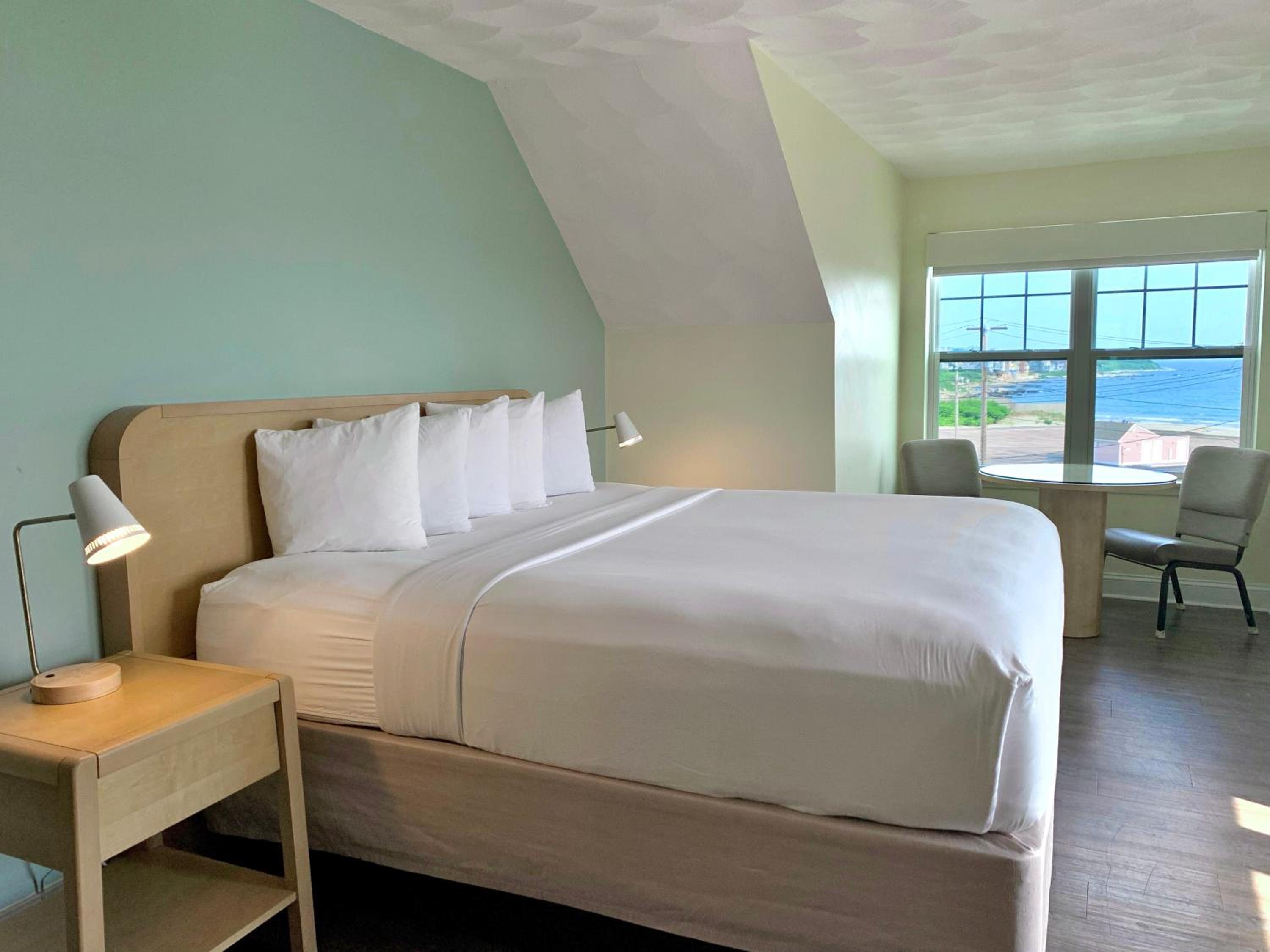 Standard King Room - Main Building - Photo 7